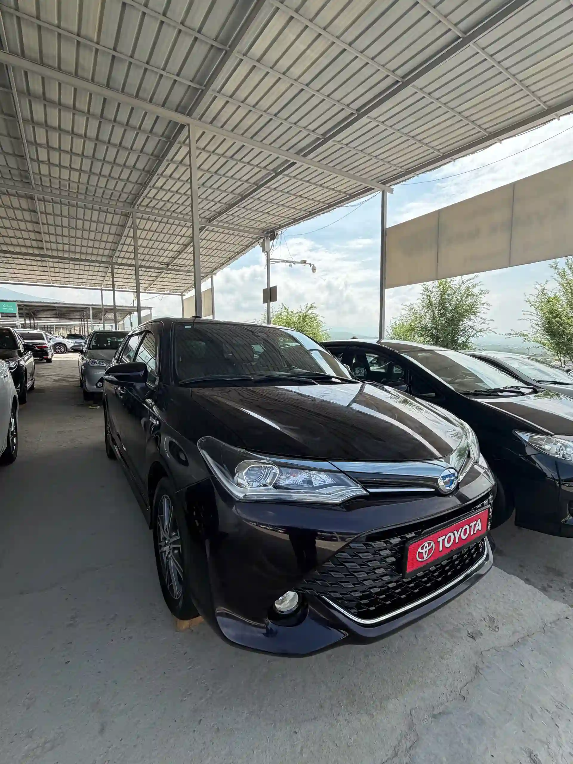 Toyota Fielder 2015