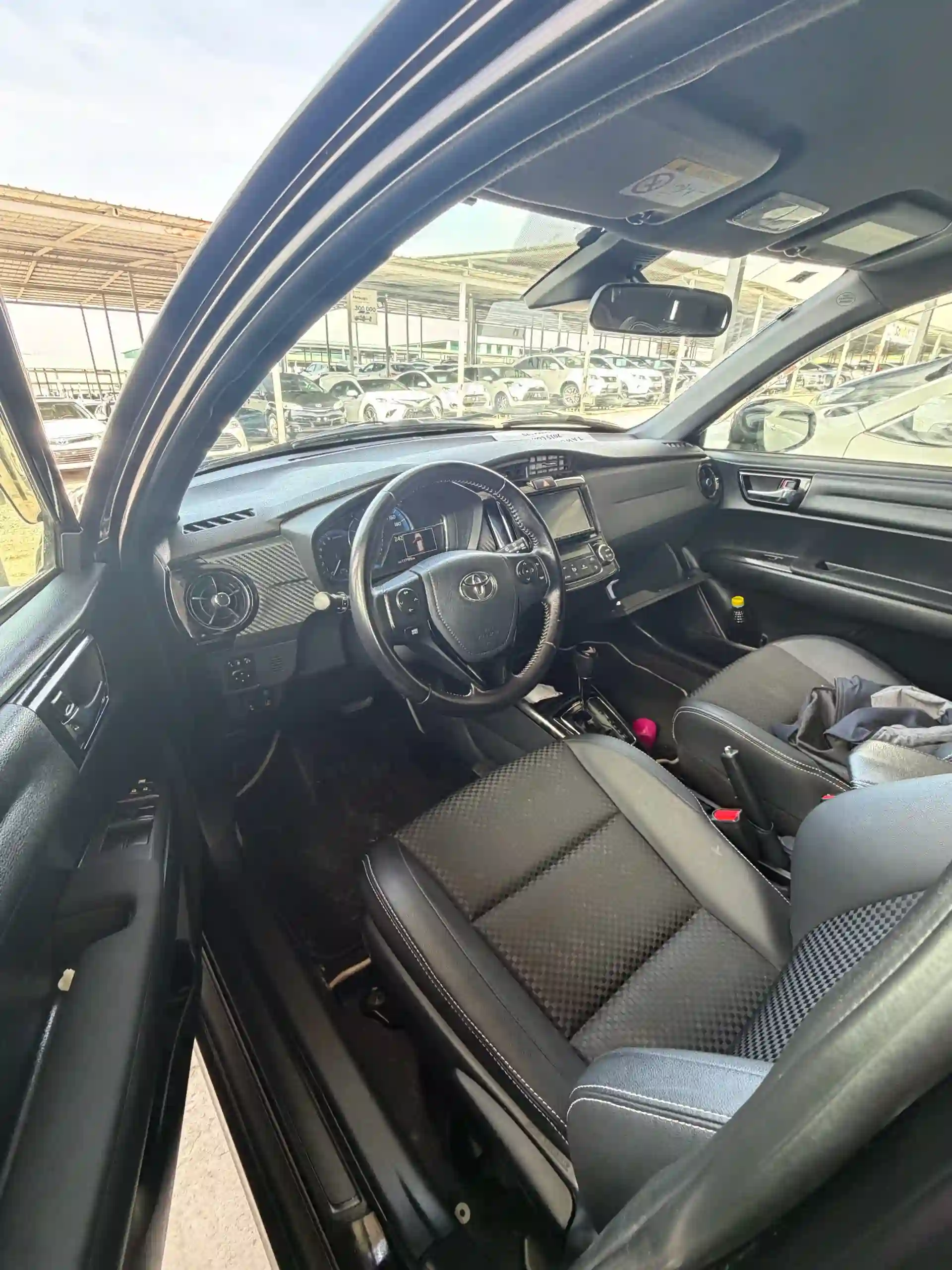 Toyota Fielder 2015