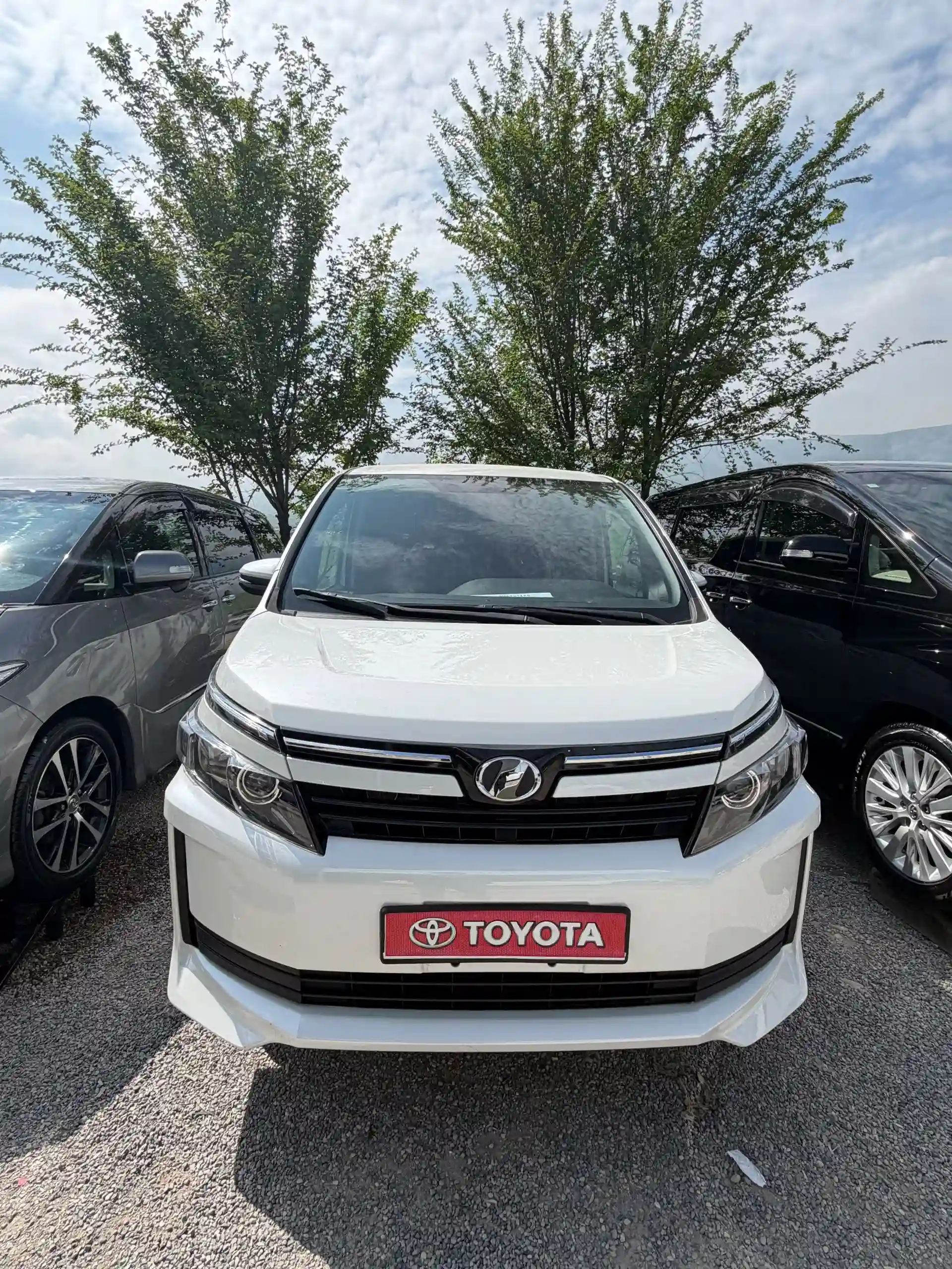 Toyota Vellfire 2014