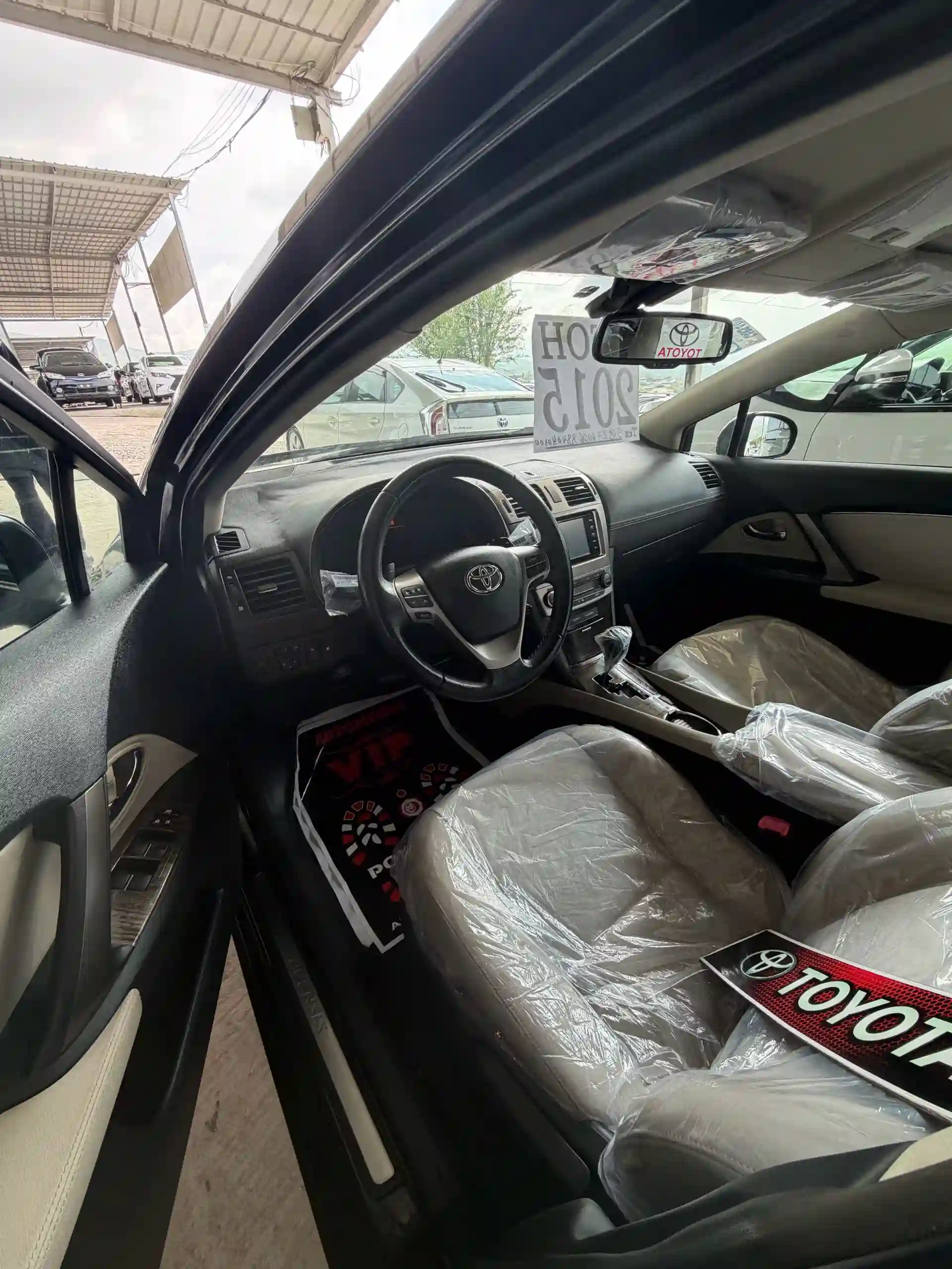 Toyota Avensis 2015