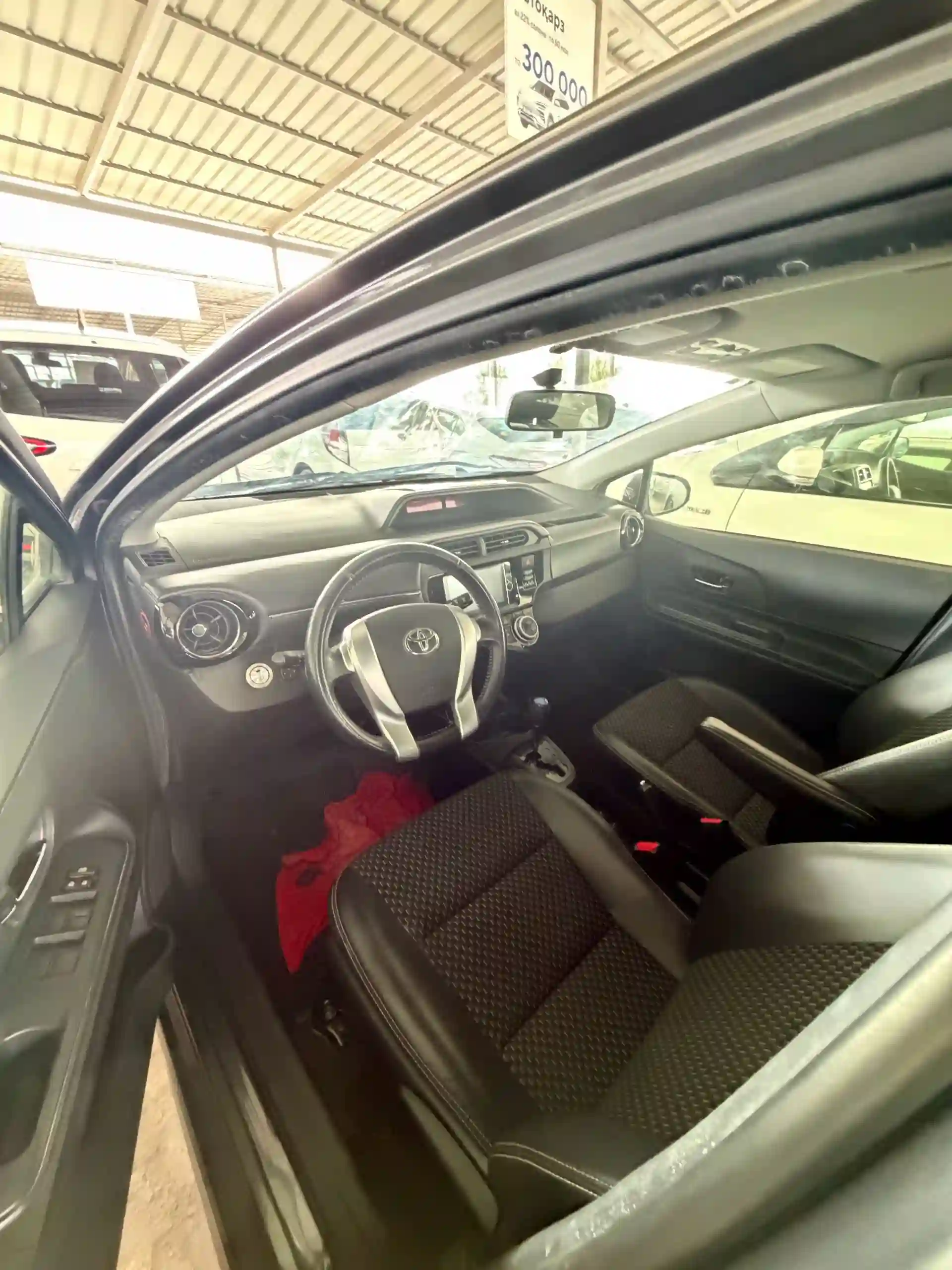 Toyota Aqua 2014