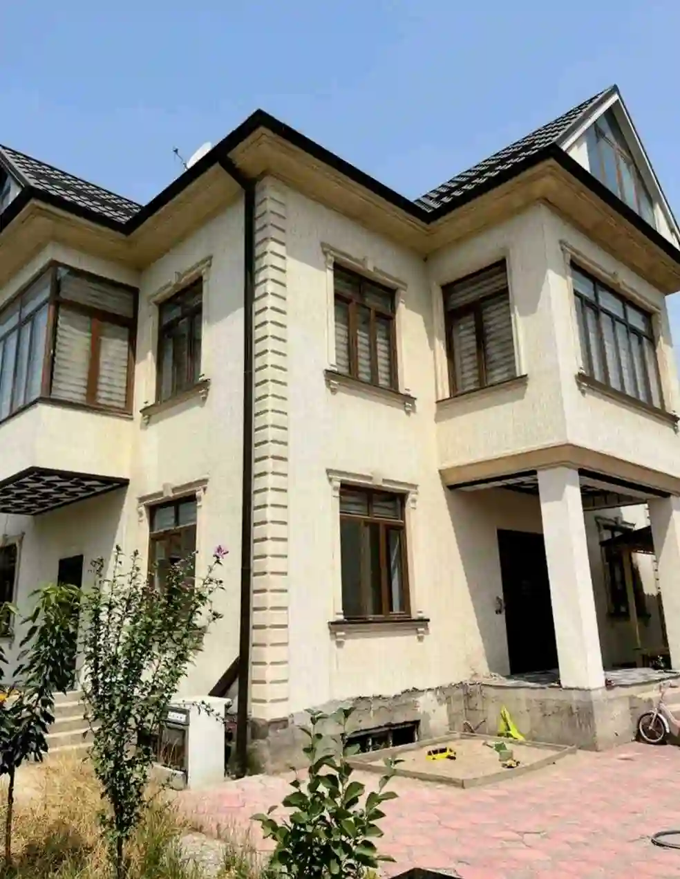 3 этажный, 6-комн. дом, 330 м², 7 соток, Сино