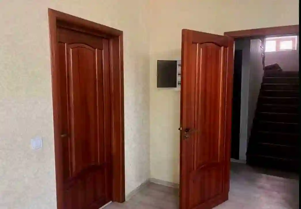 3 этажный, 6-комн. дом, 330 м², 7 соток, Сино