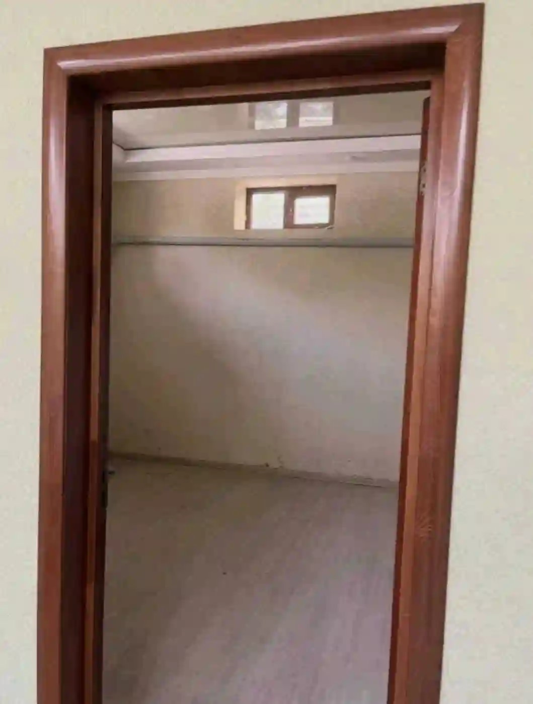 3 этажный, 6-комн. дом, 330 м², 7 соток, Сино