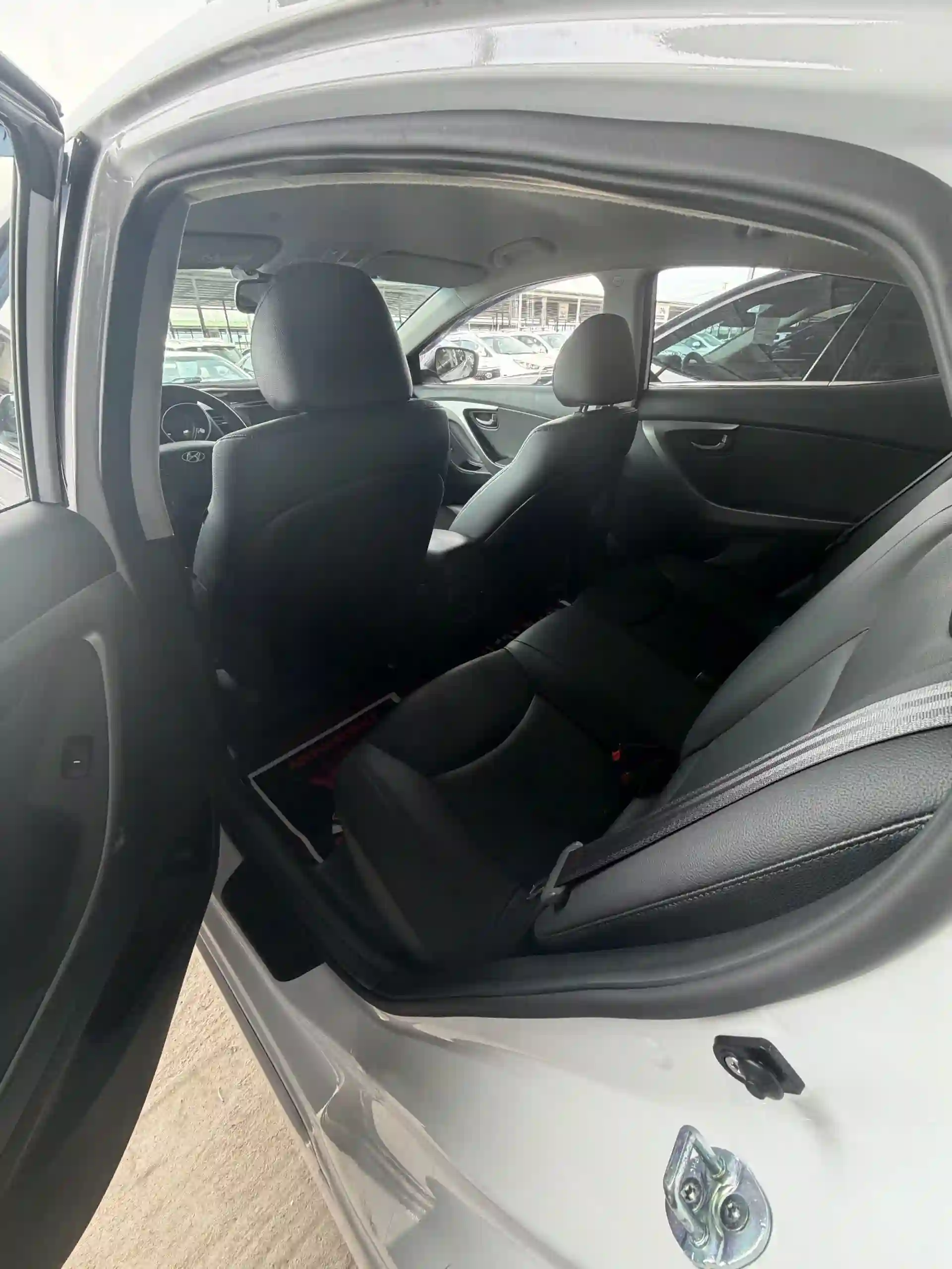 Hyundai Avante 2014