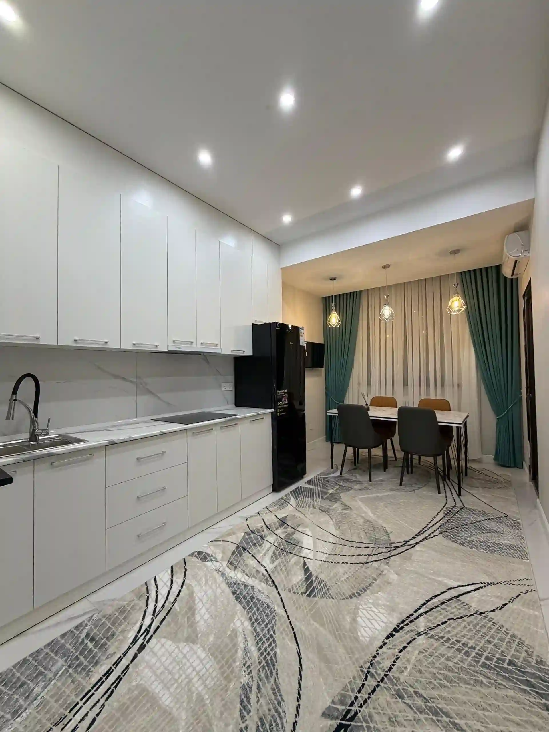 3-к квартира, 11 этаж, 111 м², скори