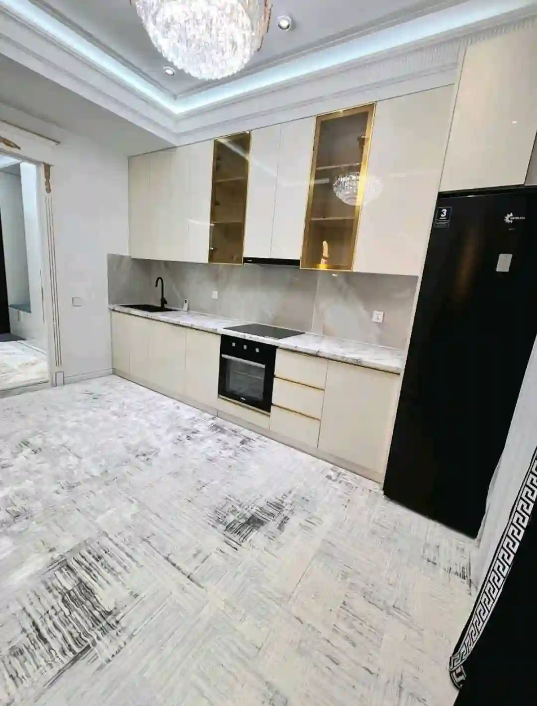 4-к квартира, 15 этаж, 104 м², Шохмансур