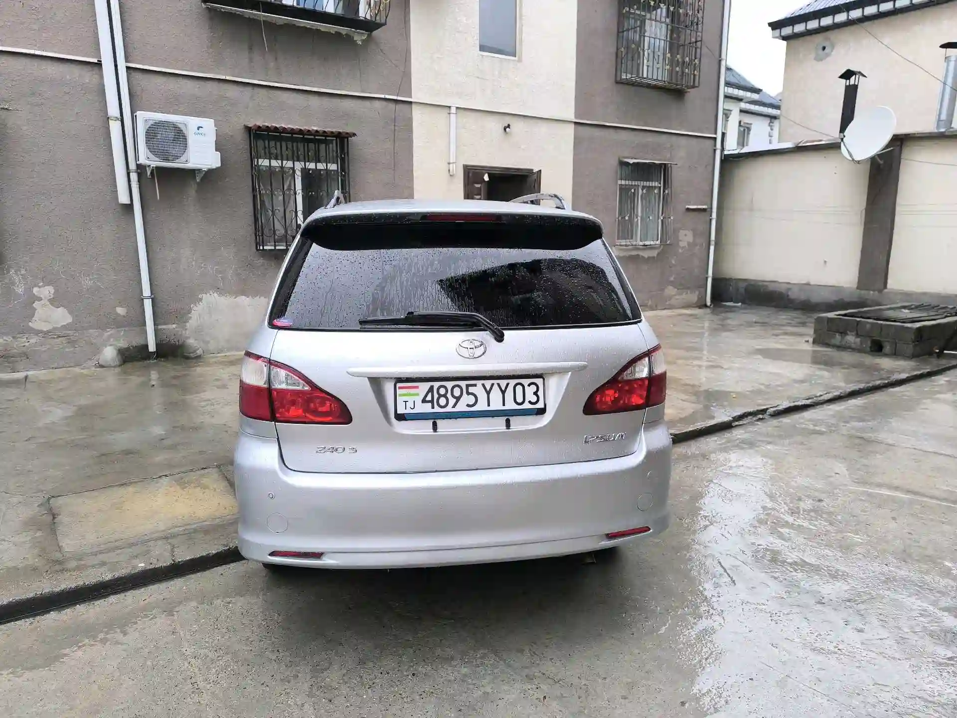 Toyota Ipsum 2007