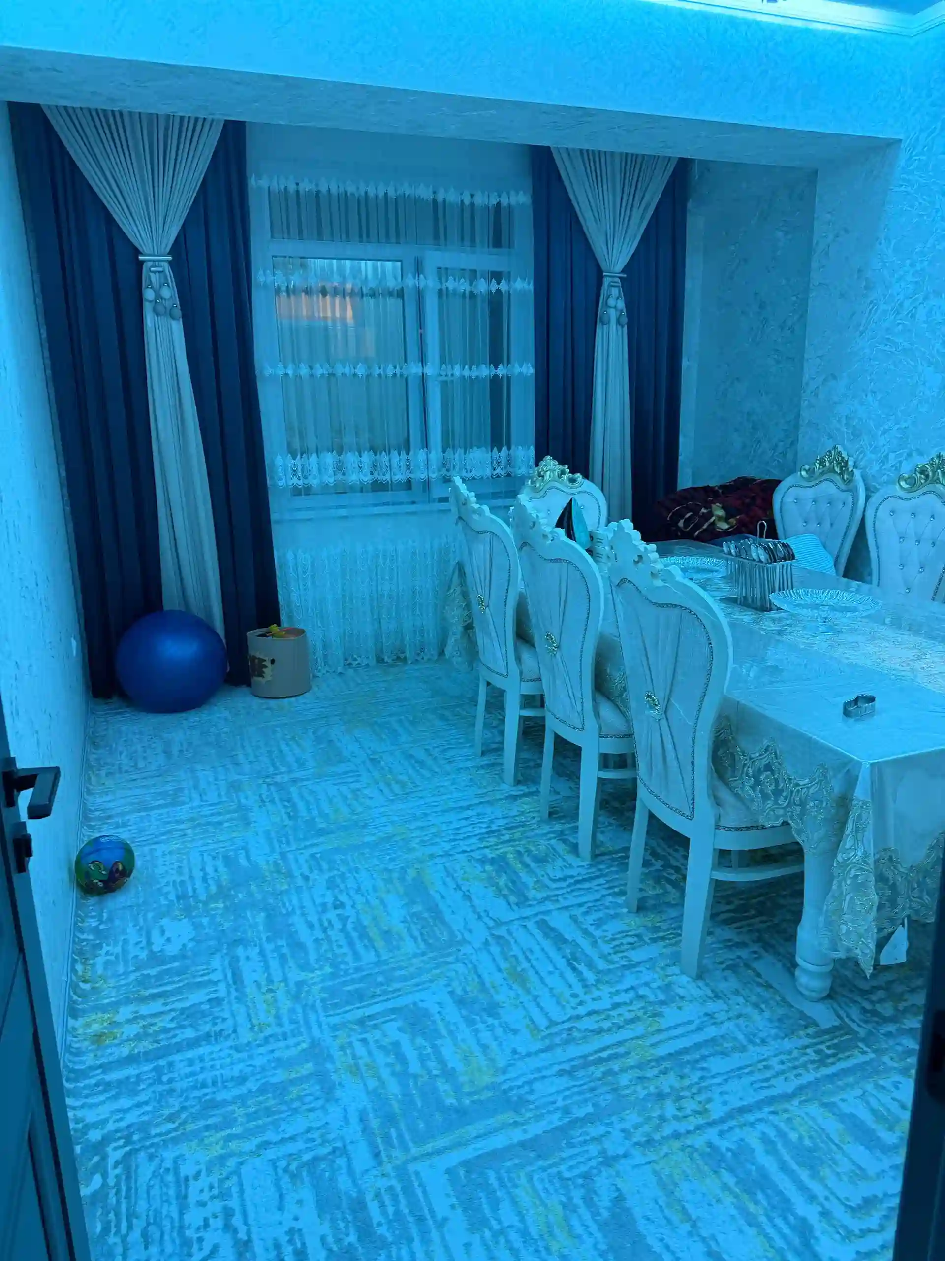 2-к квартира, 3 этаж, 50 м², 8 мкр дом 40