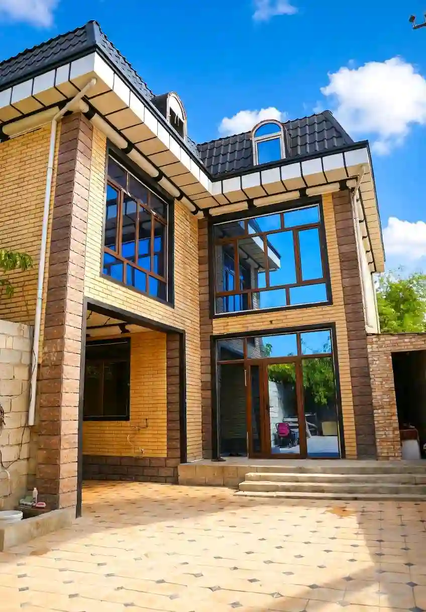 3 этажный, 5-комн. дом, 240 м², 2 соток, Сино