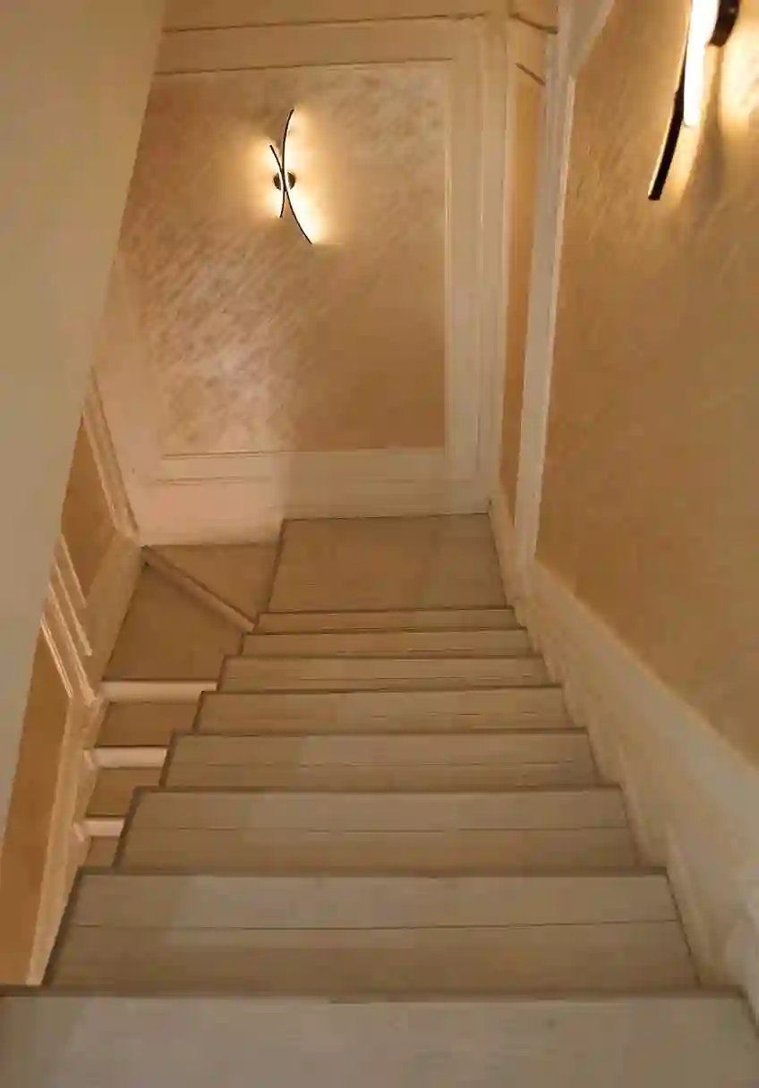 3 этажный, 5-комн. дом, 240 м², 2 соток, Сино