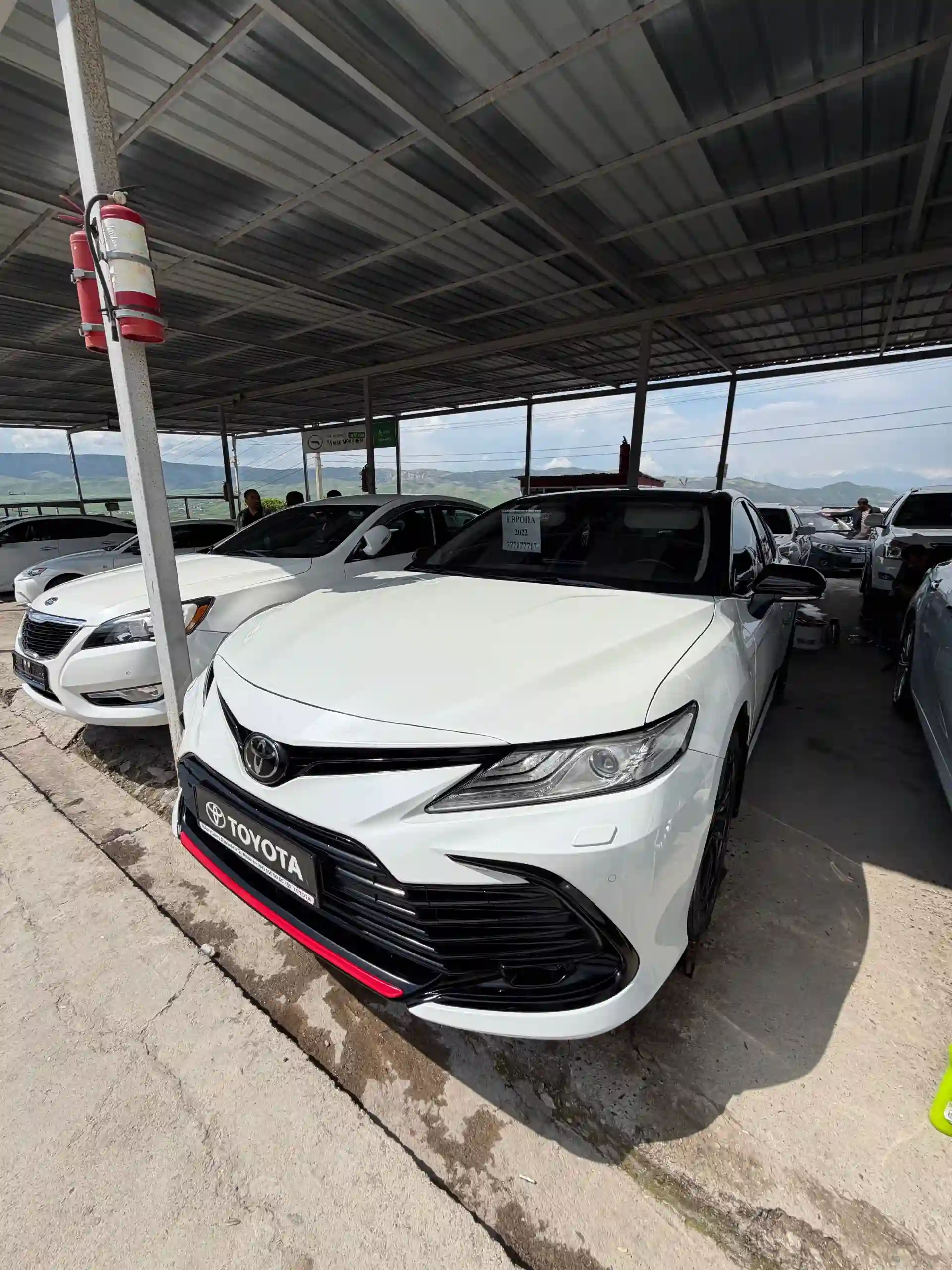 Toyota Camry 2022 — миниатюра 2
