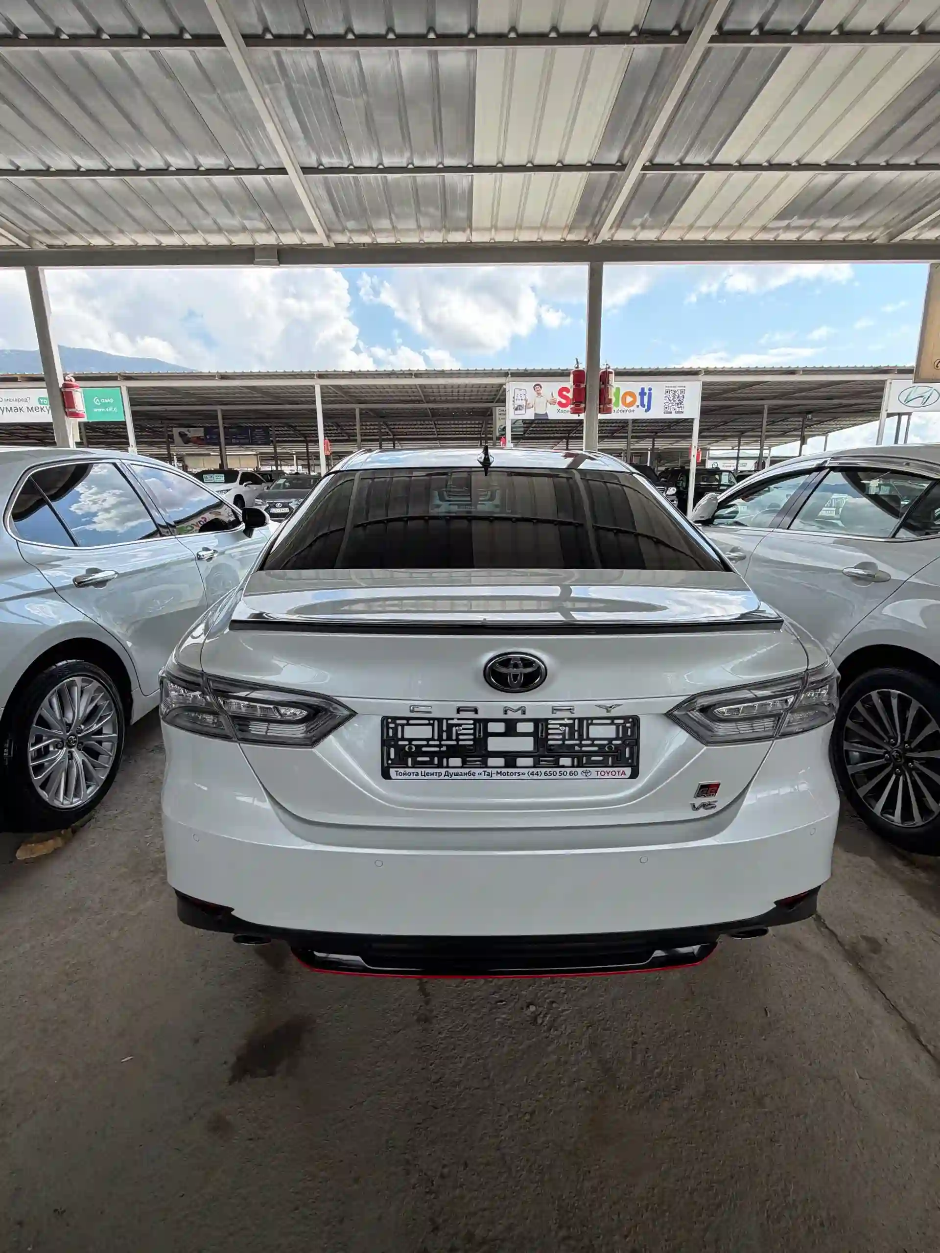 Toyota Camry 2022 — миниатюра 3