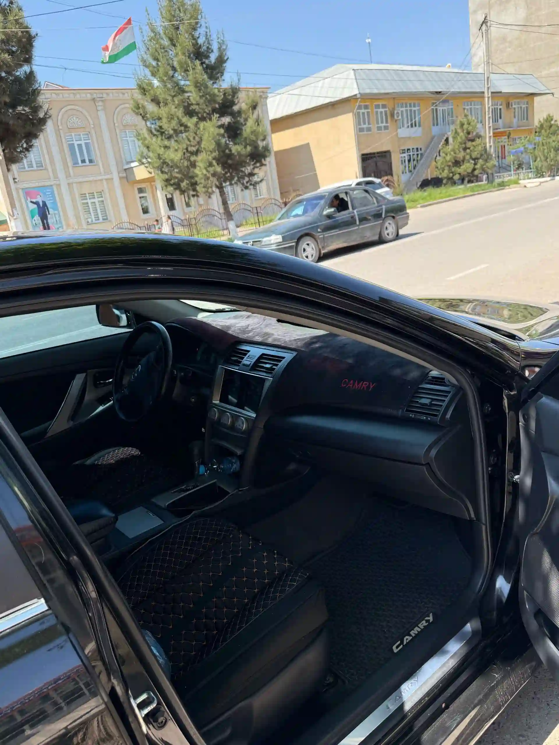 Toyota Camry 2011