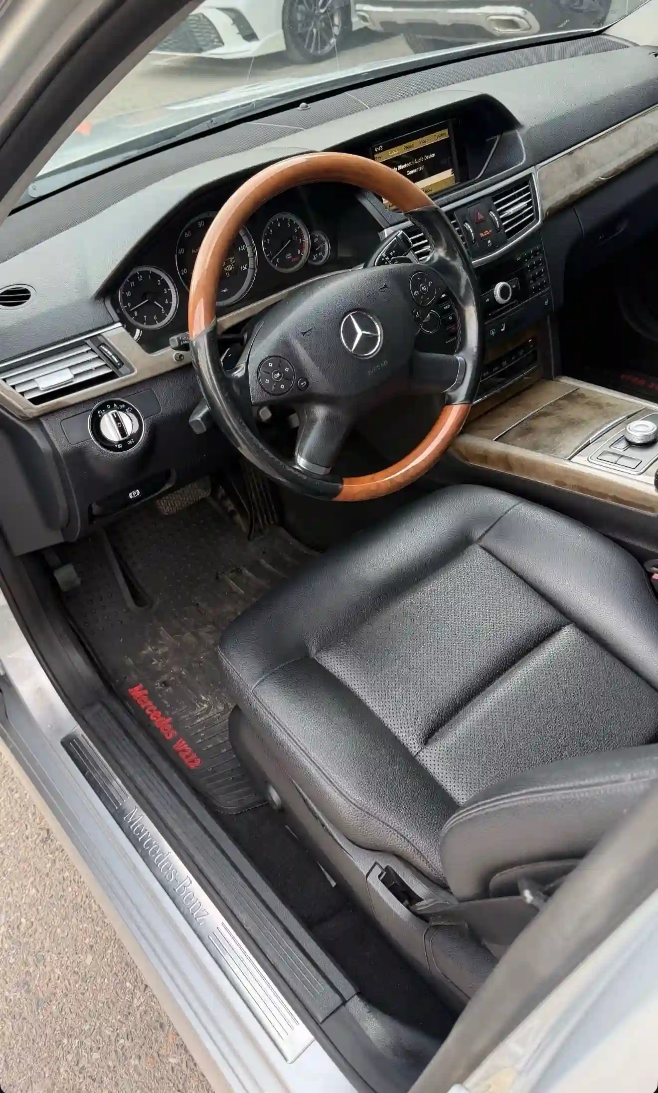 Mercedes-benz E class 2010