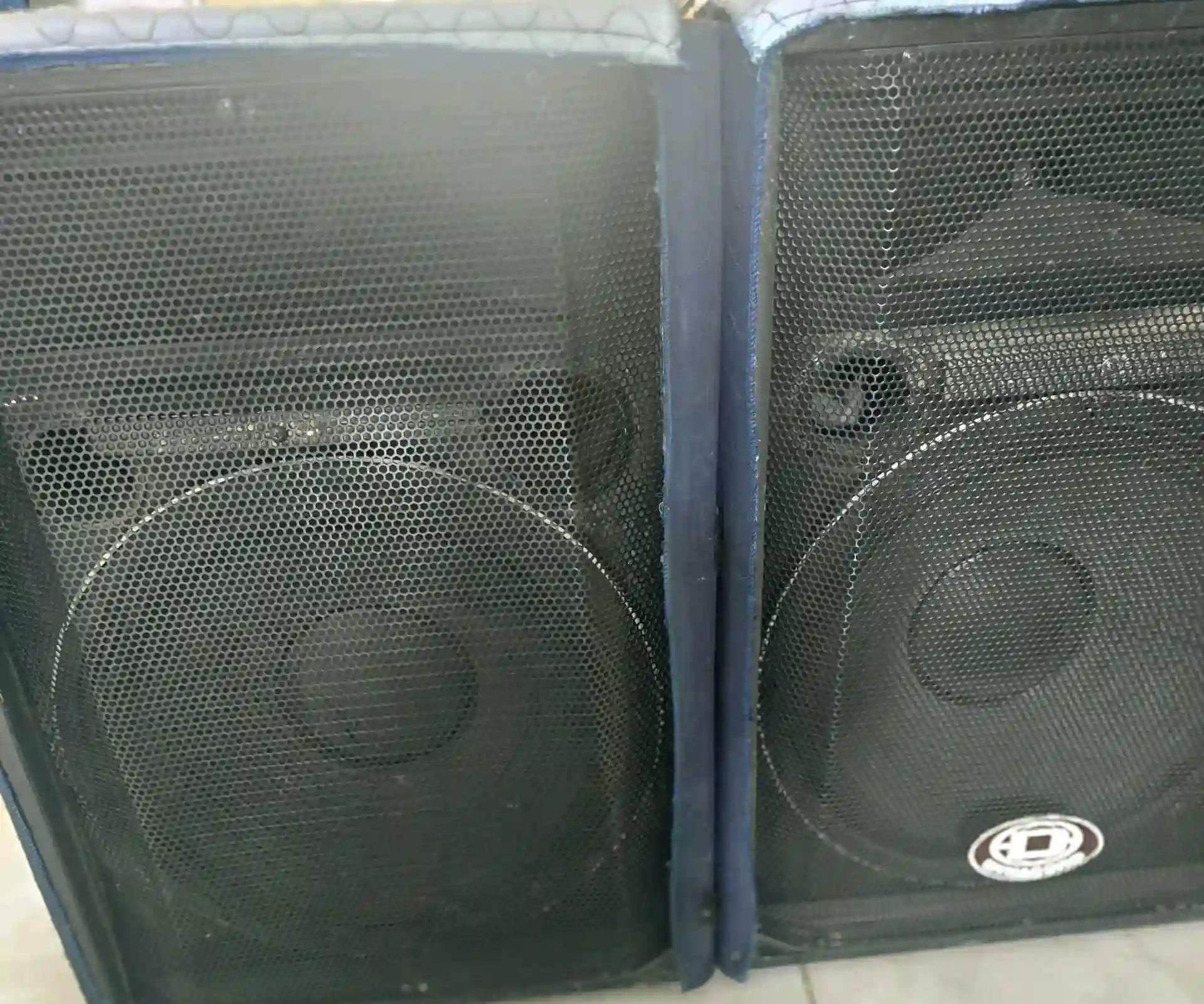 2 дона динамика 300 вата бо пшалкахош