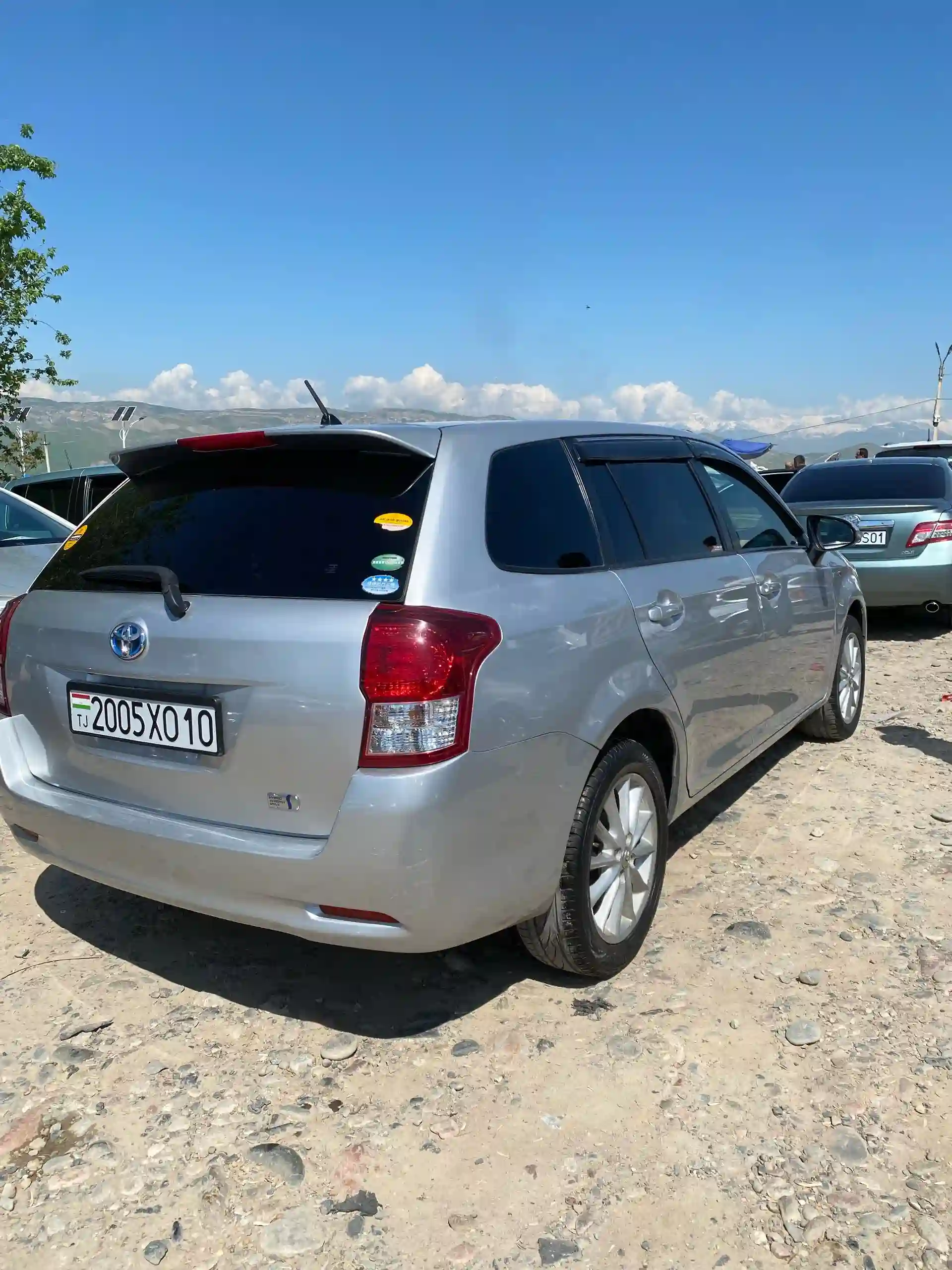 Toyota Fielder 2012