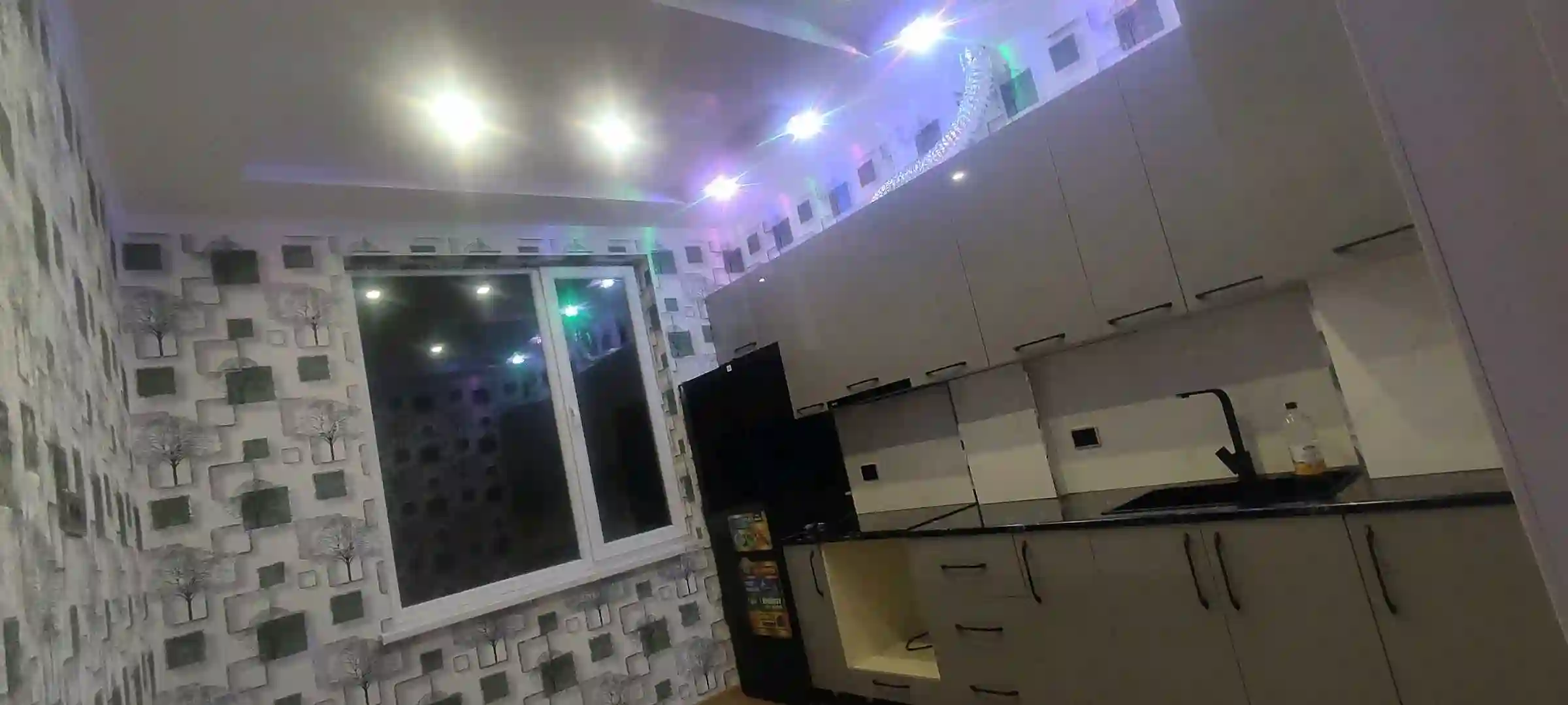 2-к квартира, 3 этаж, 65 м², вахдат