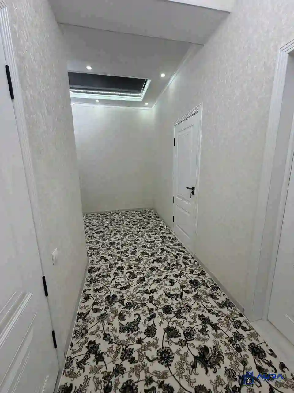 2-к квартира, 12 этаж, 81 м², Шохмансур