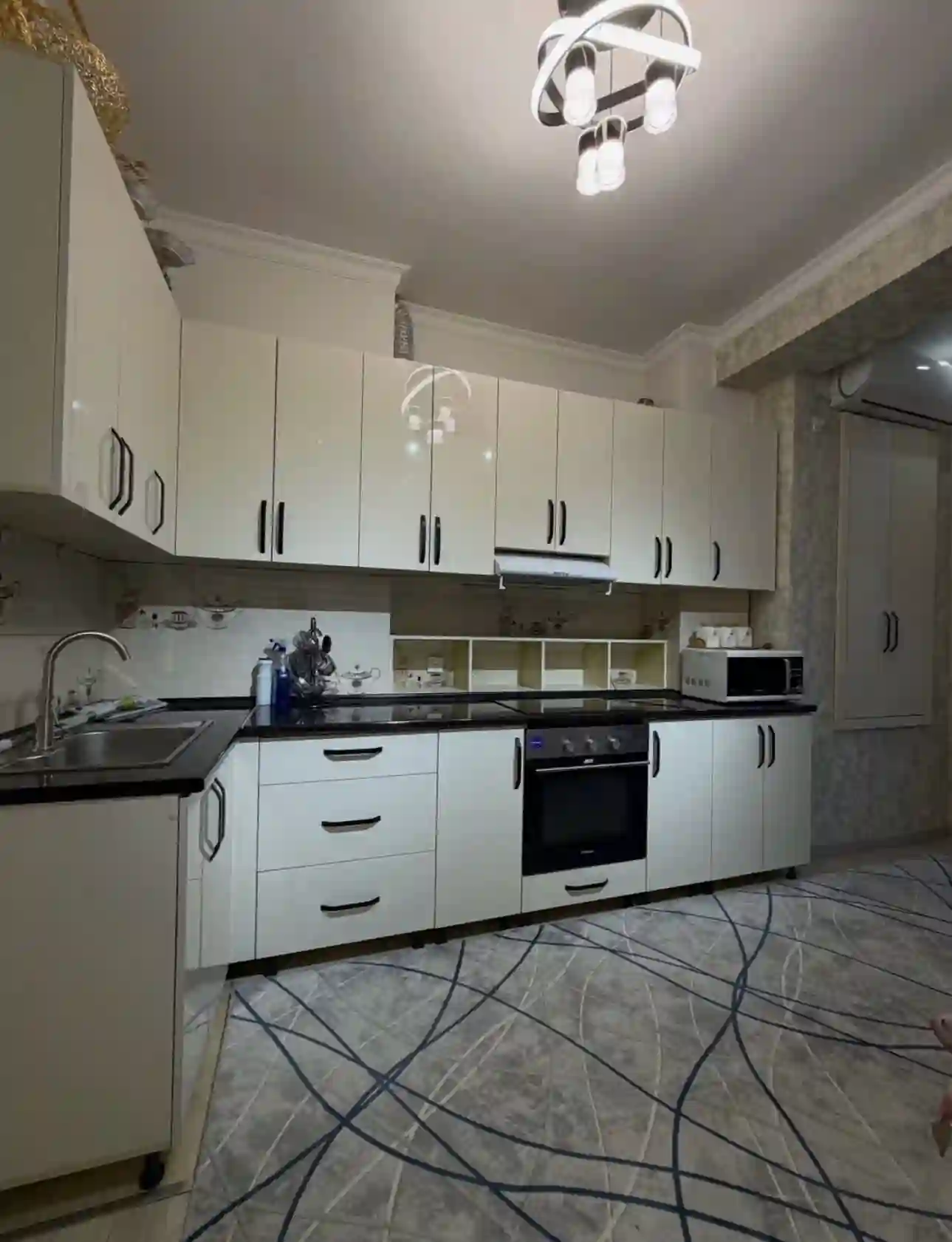 2-к квартира, 9 этаж, 83 м², Шохмансур