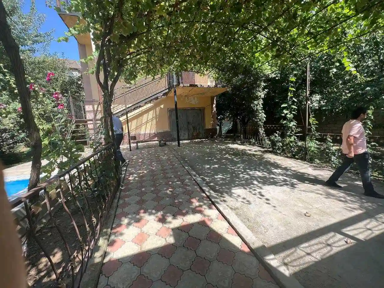 2 этажный, 5-комн. дом, 400 м², 6 соток, Шохмансур