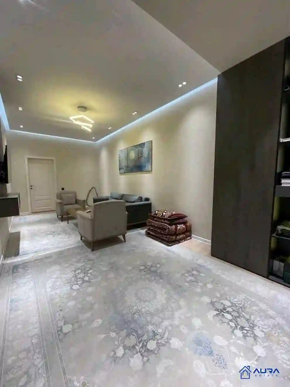 2-к квартира, 5 этаж, 56 м², И. Сомони