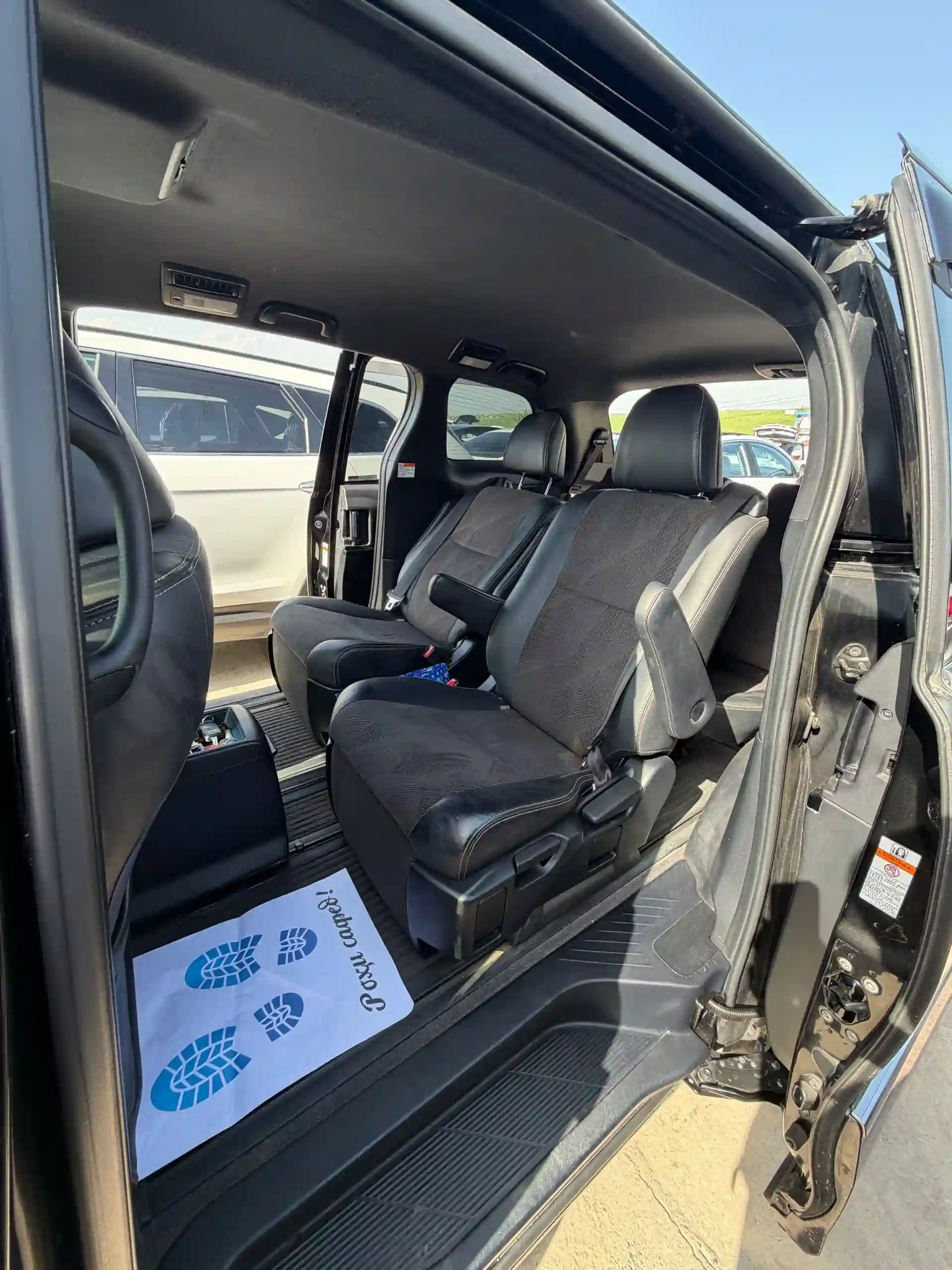 Toyota Estima 2016