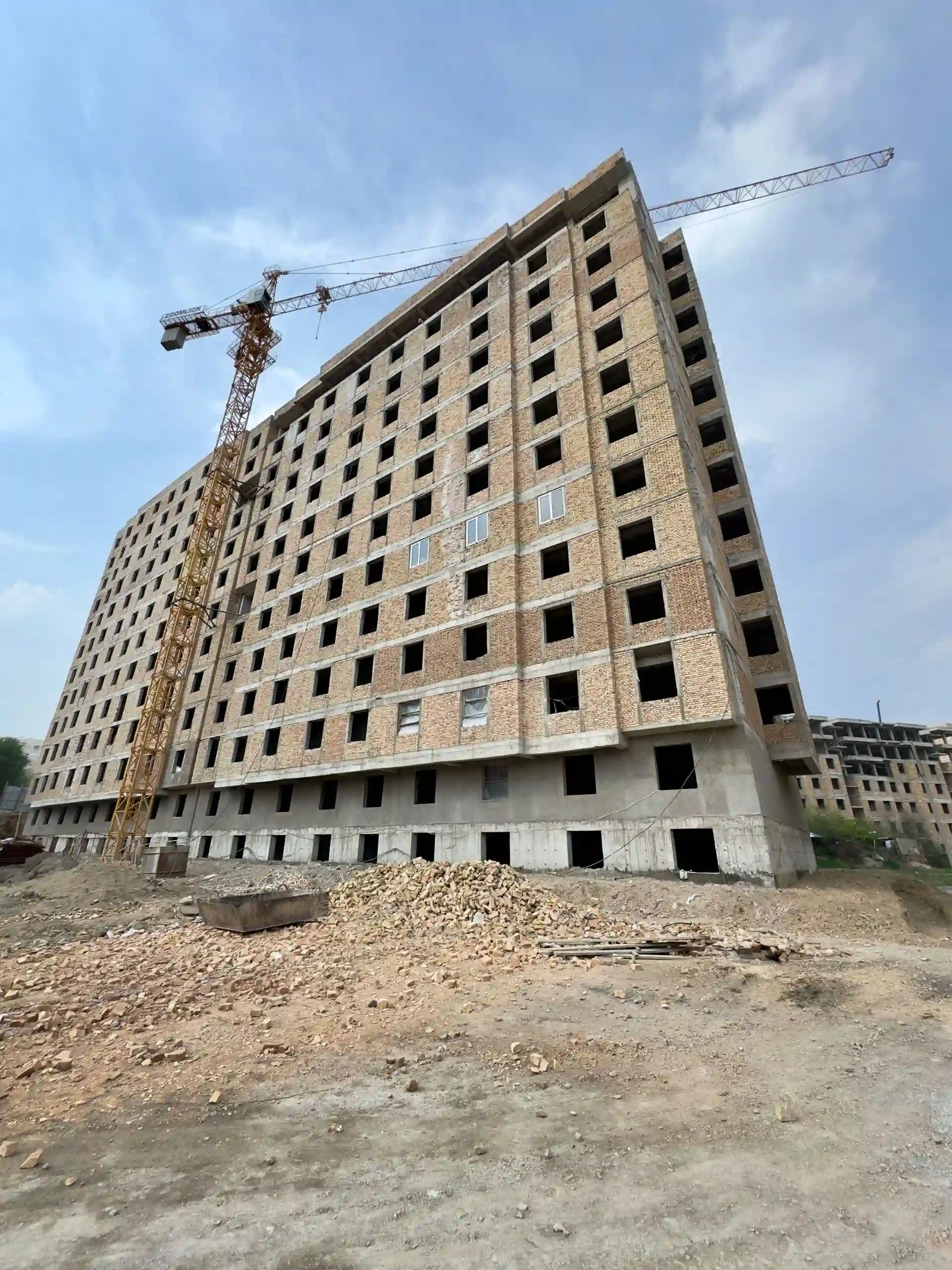 2-к квартира, Цокольный этаж, 75 м², 13 мкр