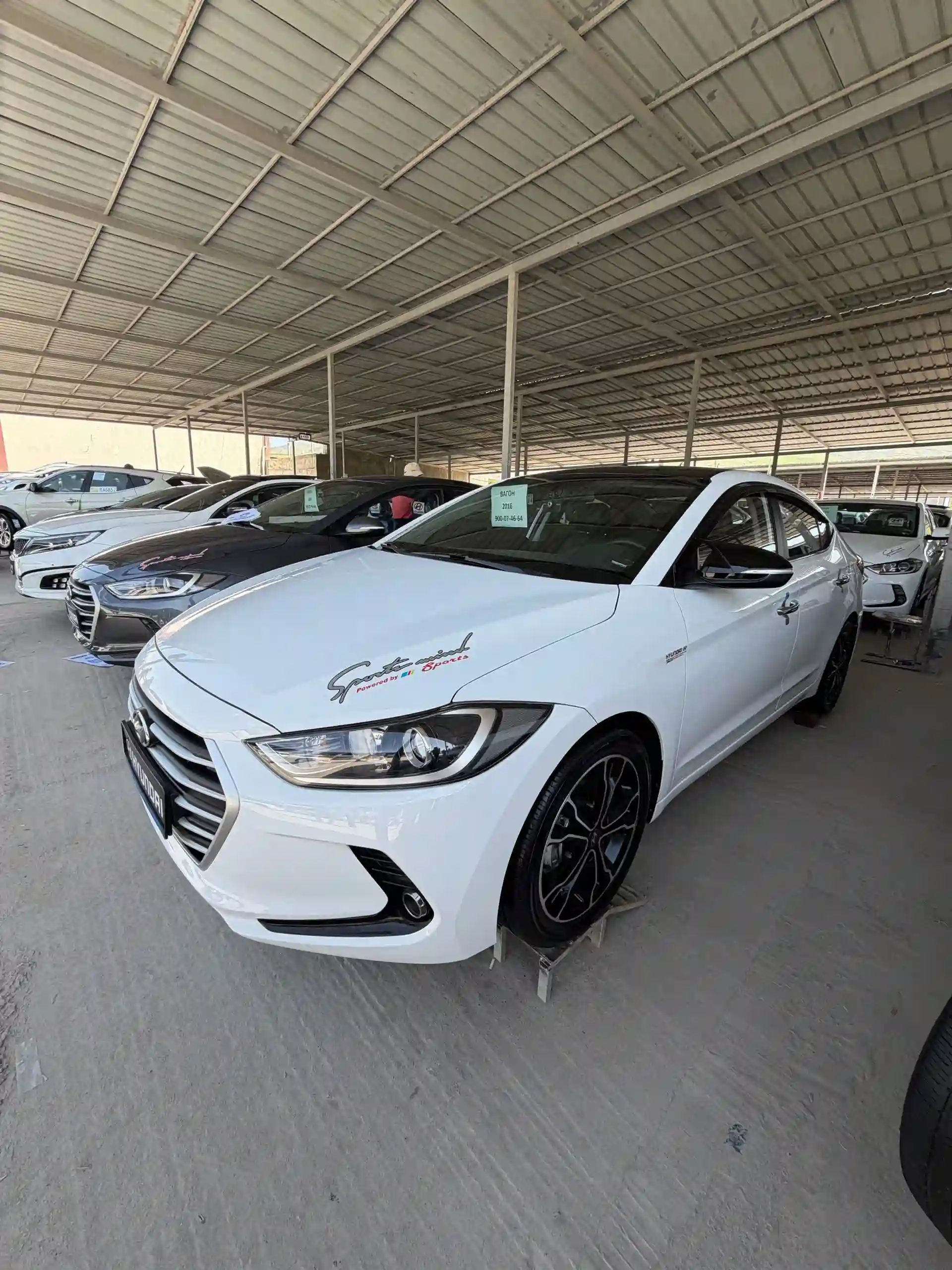 Hyundai Avante 2016
