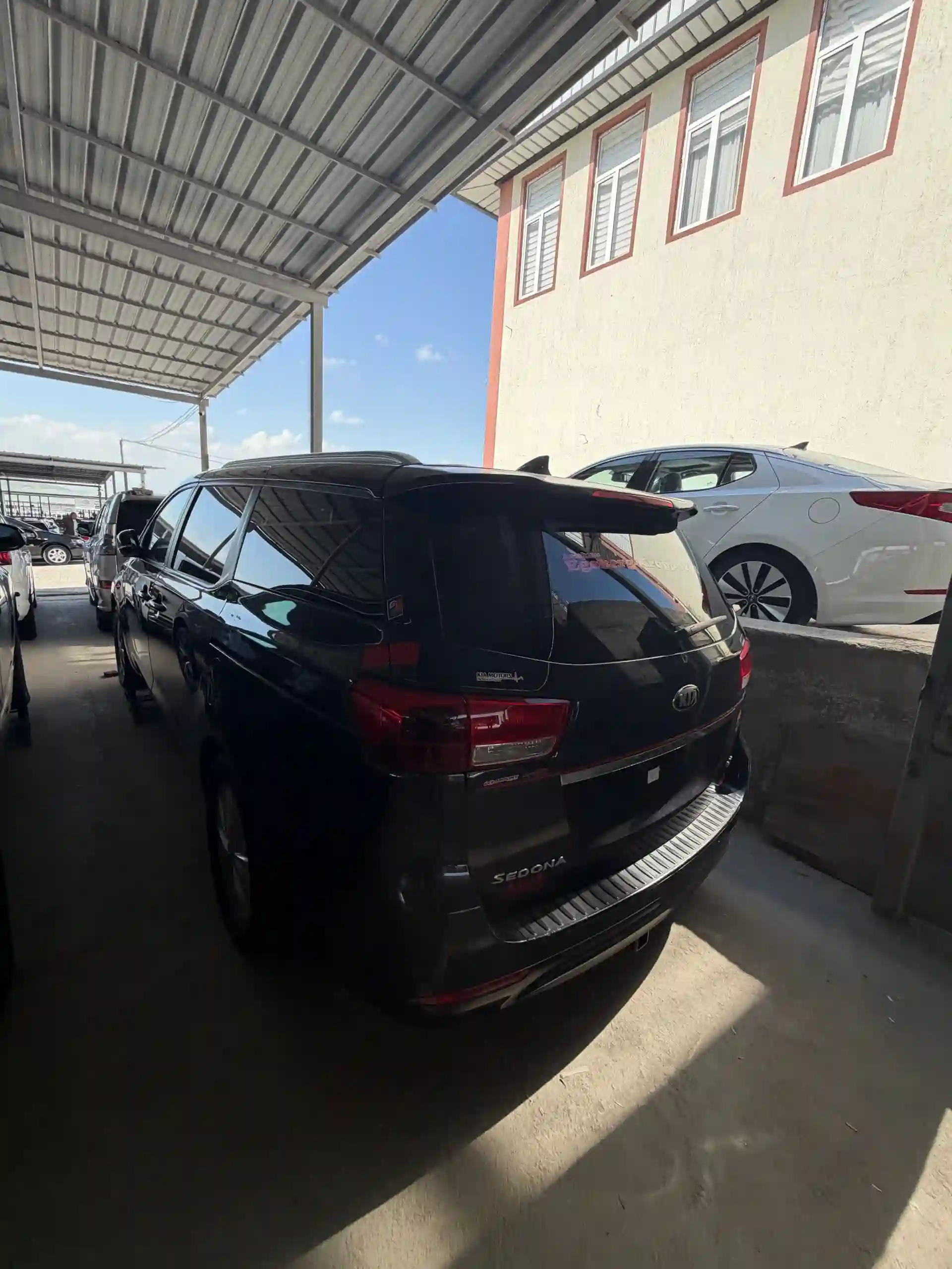 Kia Carnival 2016 — миниатюра 3