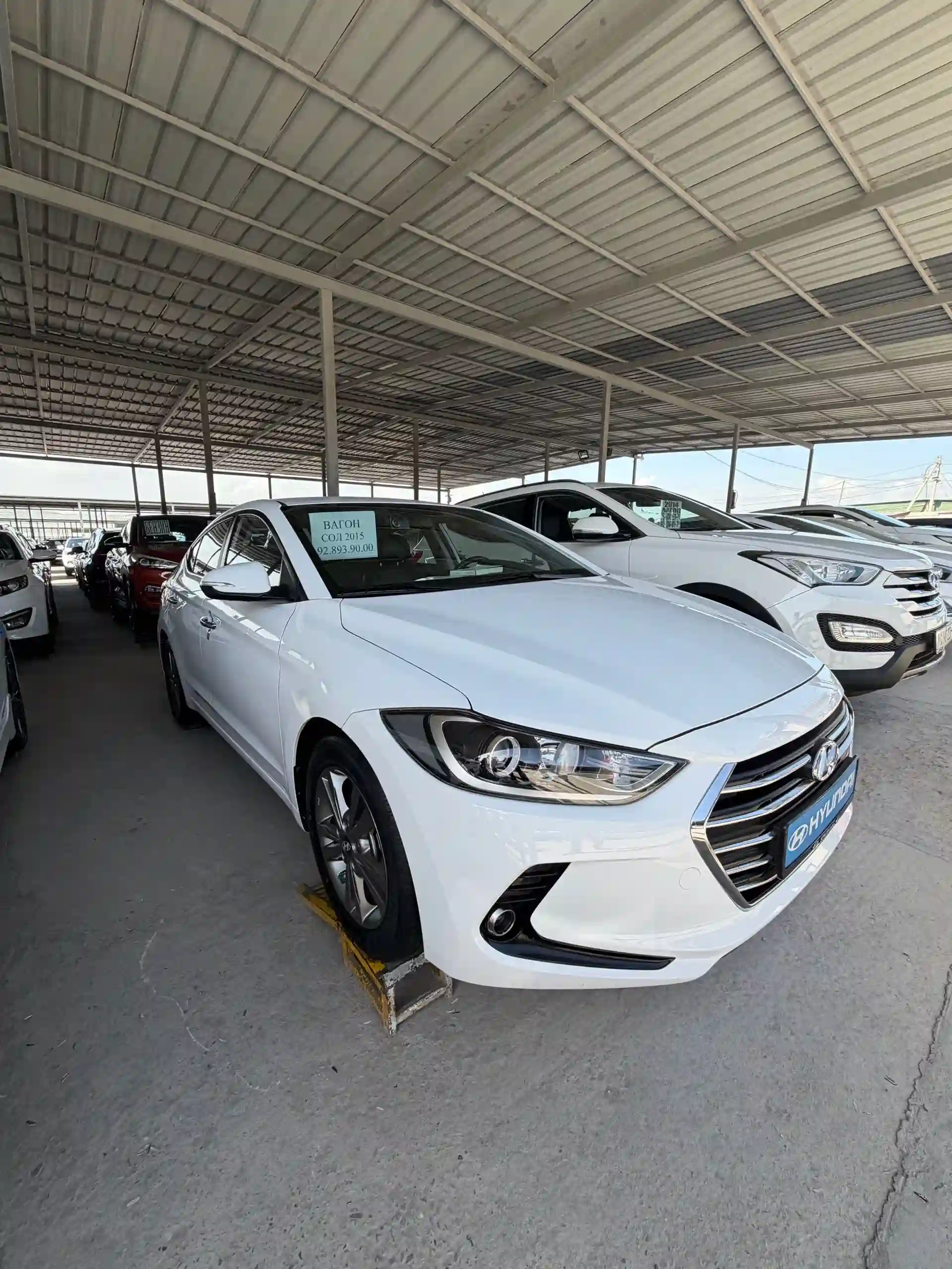 Hyundai Avante 2015