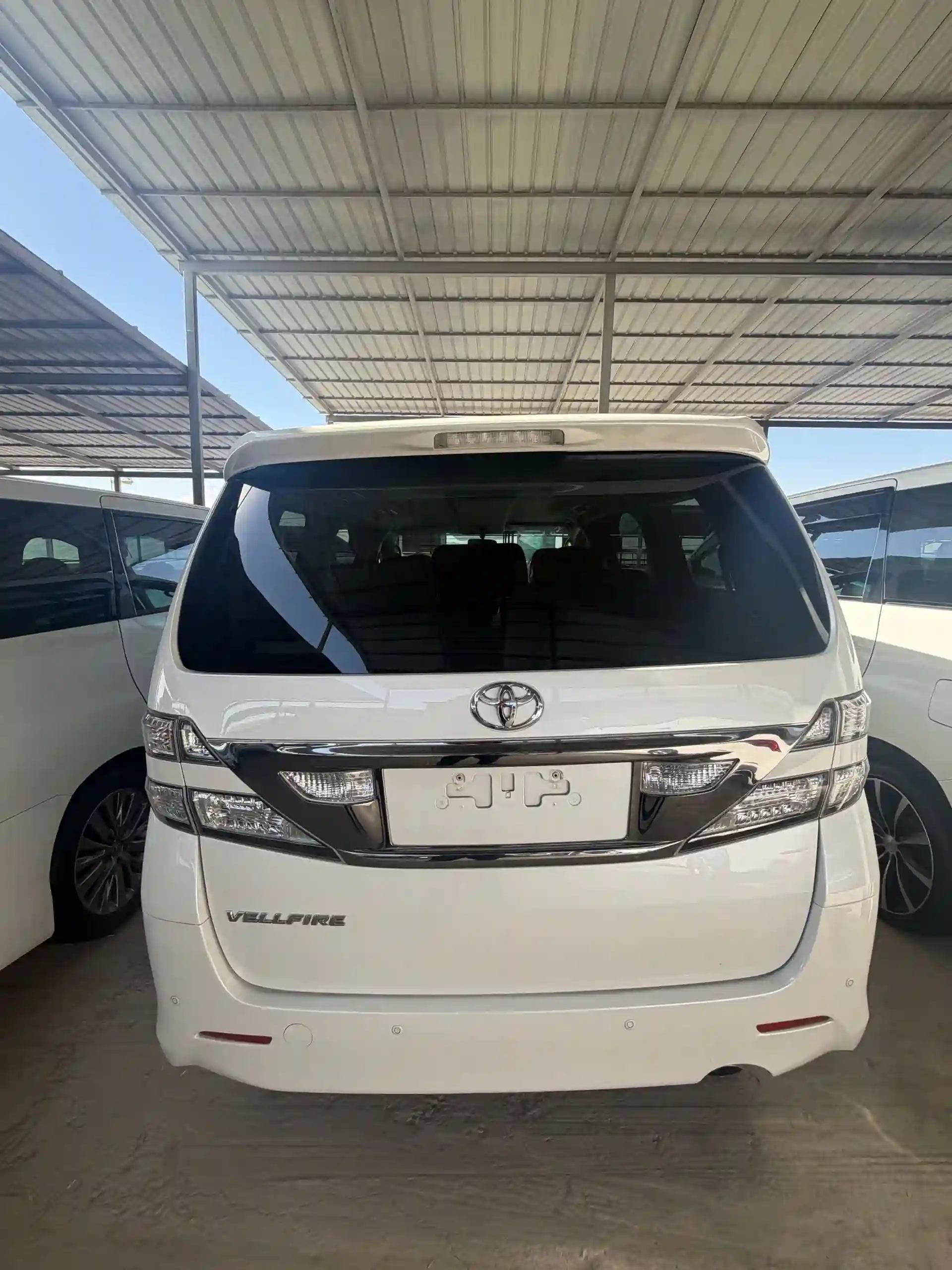 Toyota Vellfire 2010