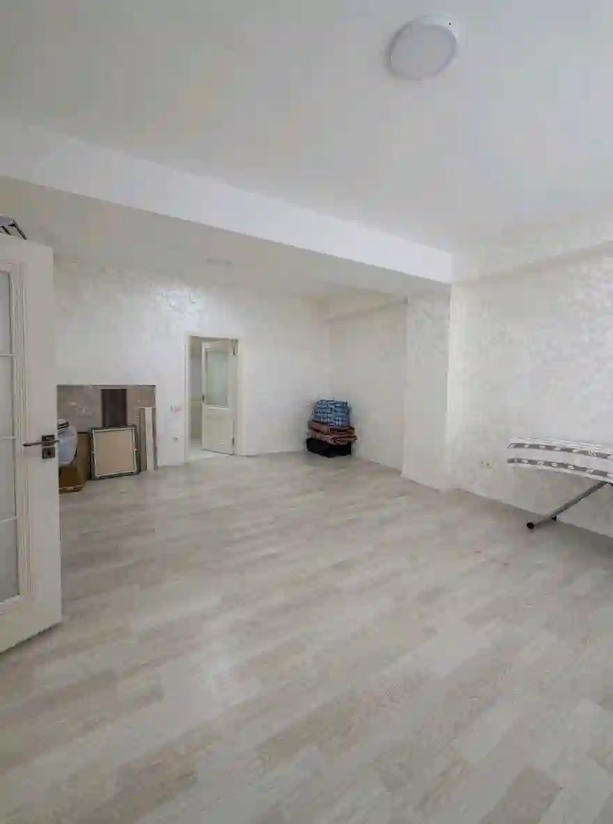 3-к квартира, 15 этаж, 93 м², Шохмансур