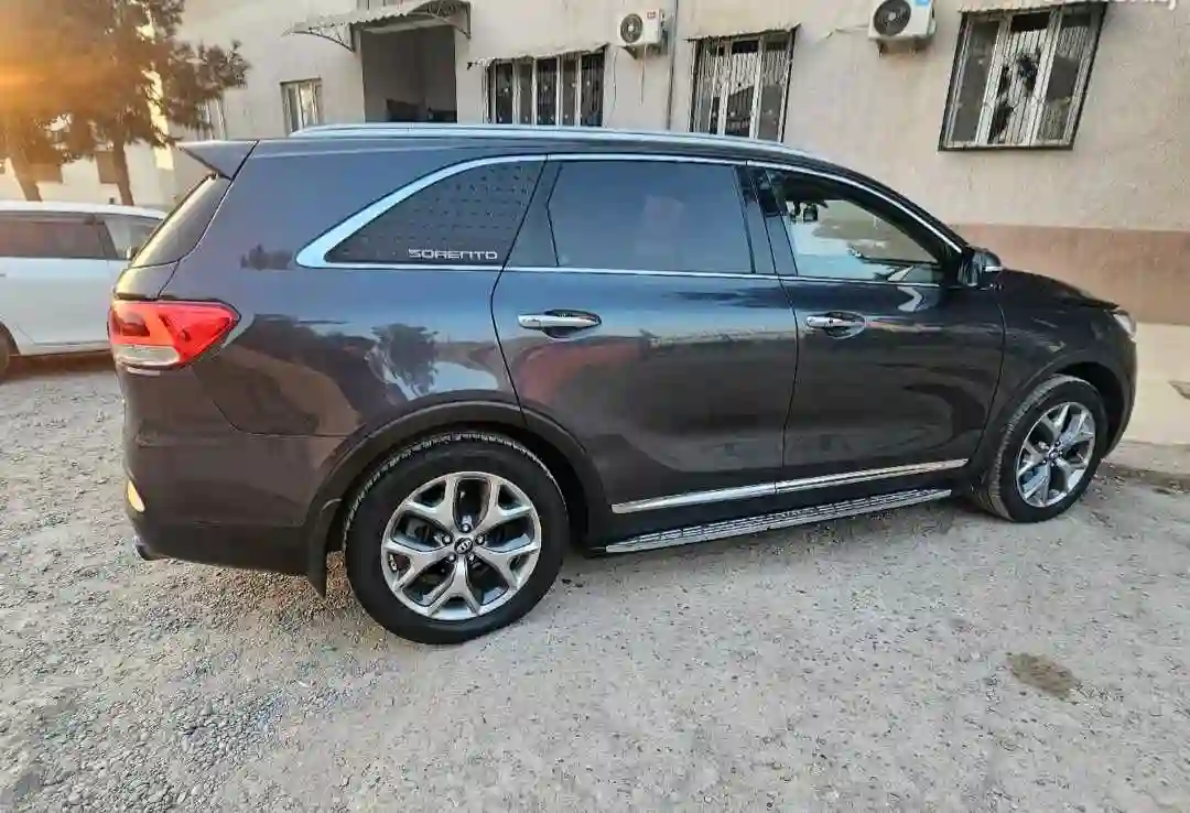 Kia Sorento 2015 — миниатюра 5