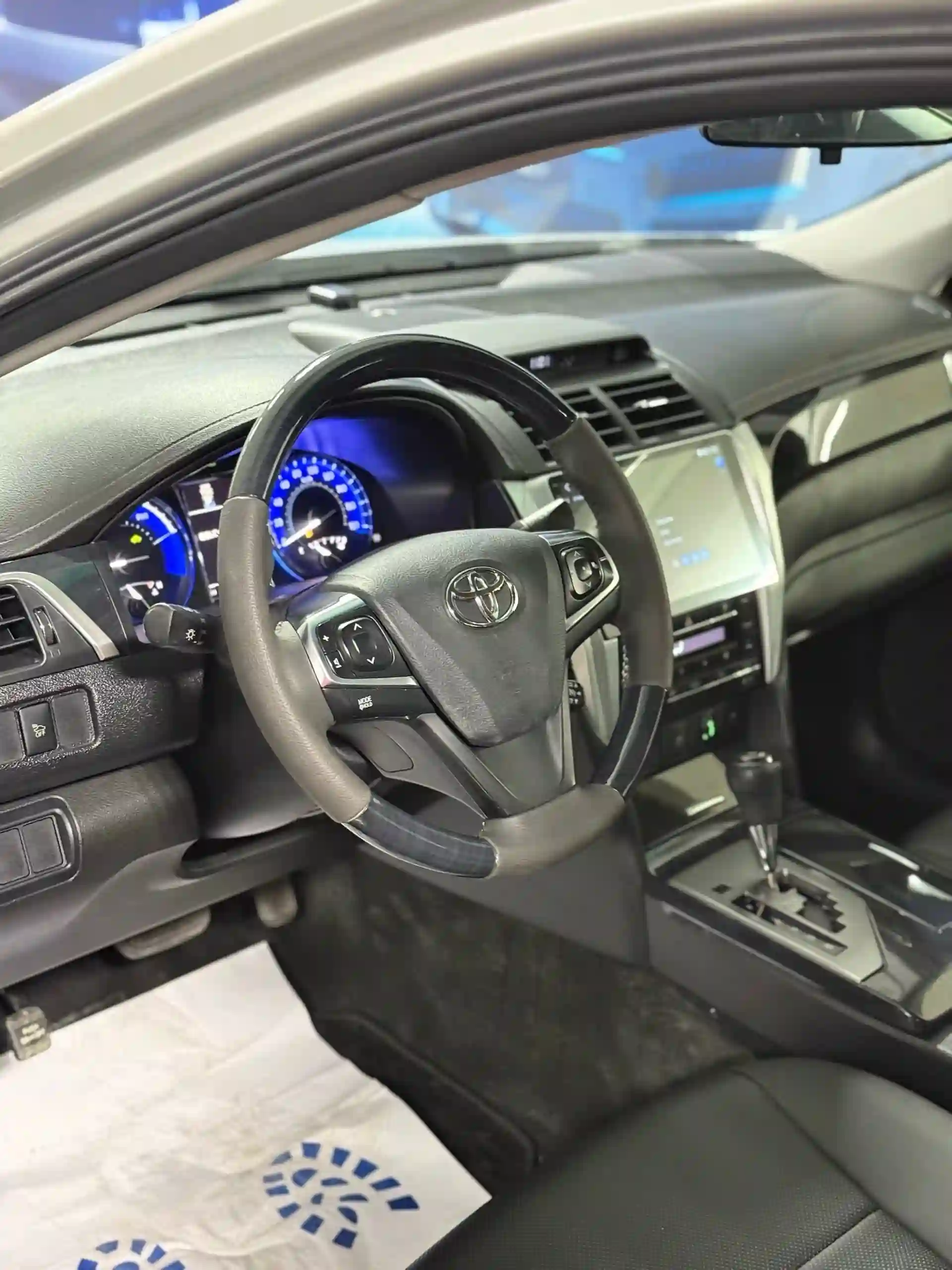 Toyota Camry 2015 — миниатюра 7