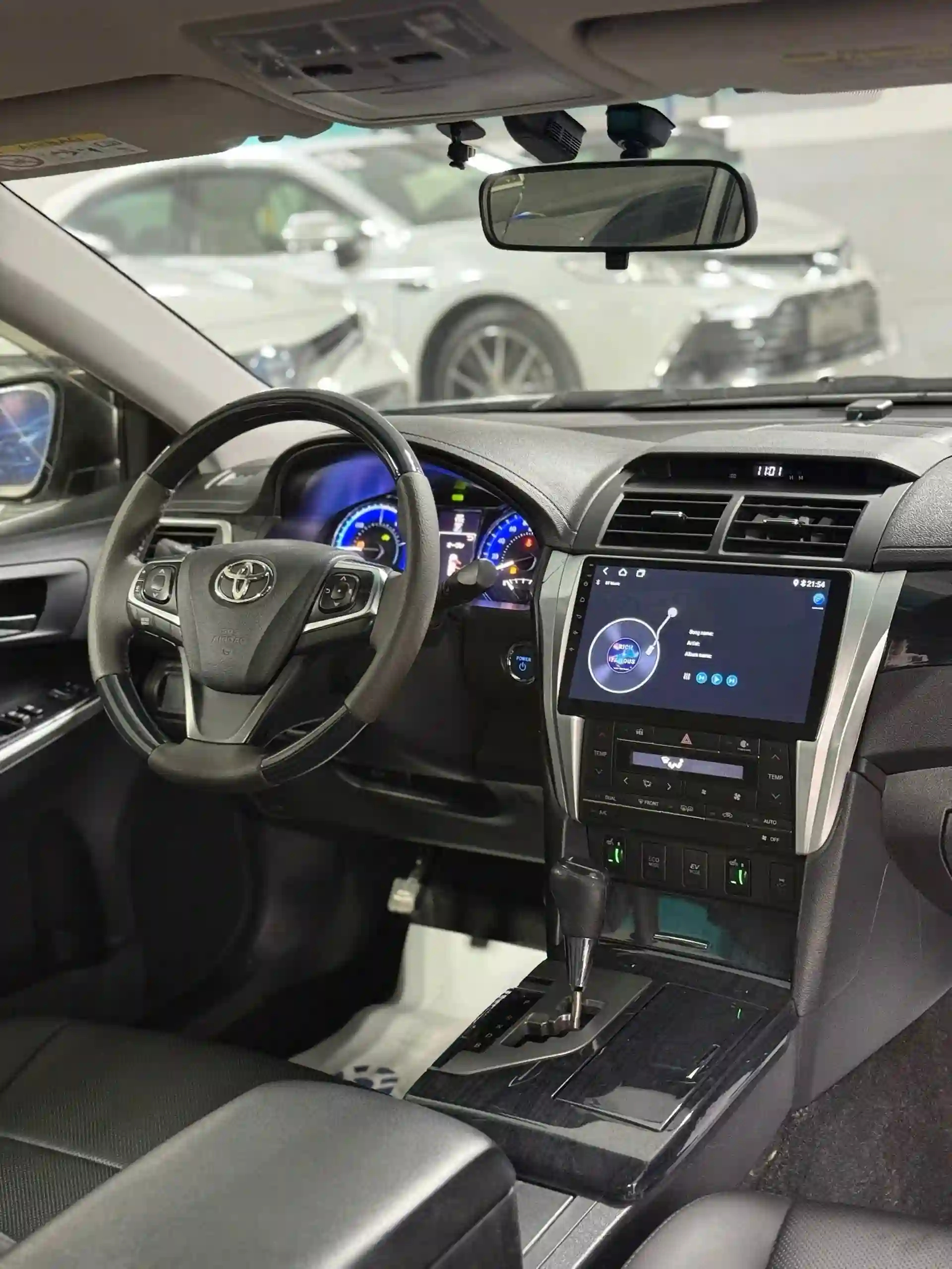 Toyota Camry 2015 — миниатюра 8