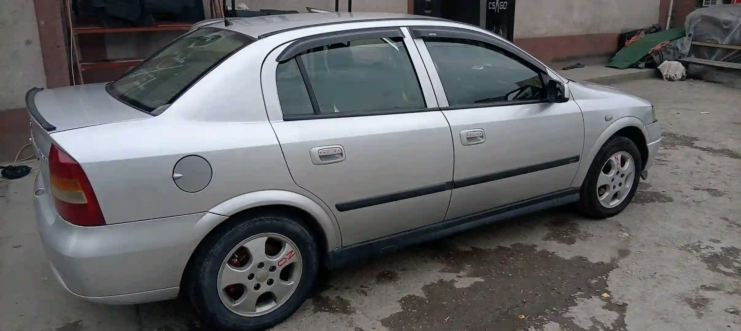 Opel Astra j 1999