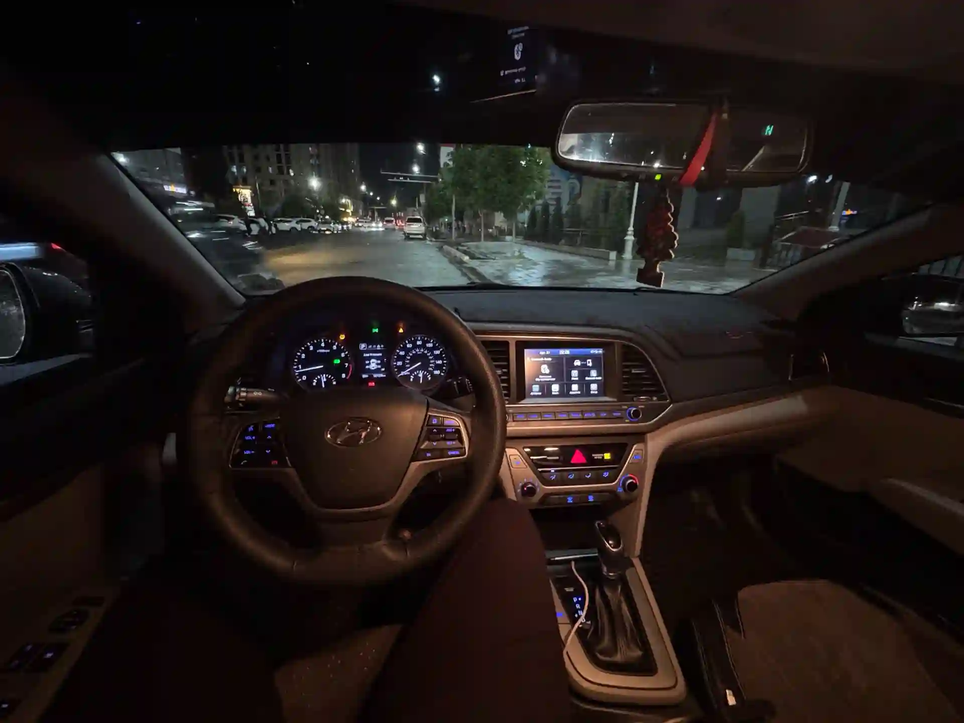 Hyundai Elantra 2018