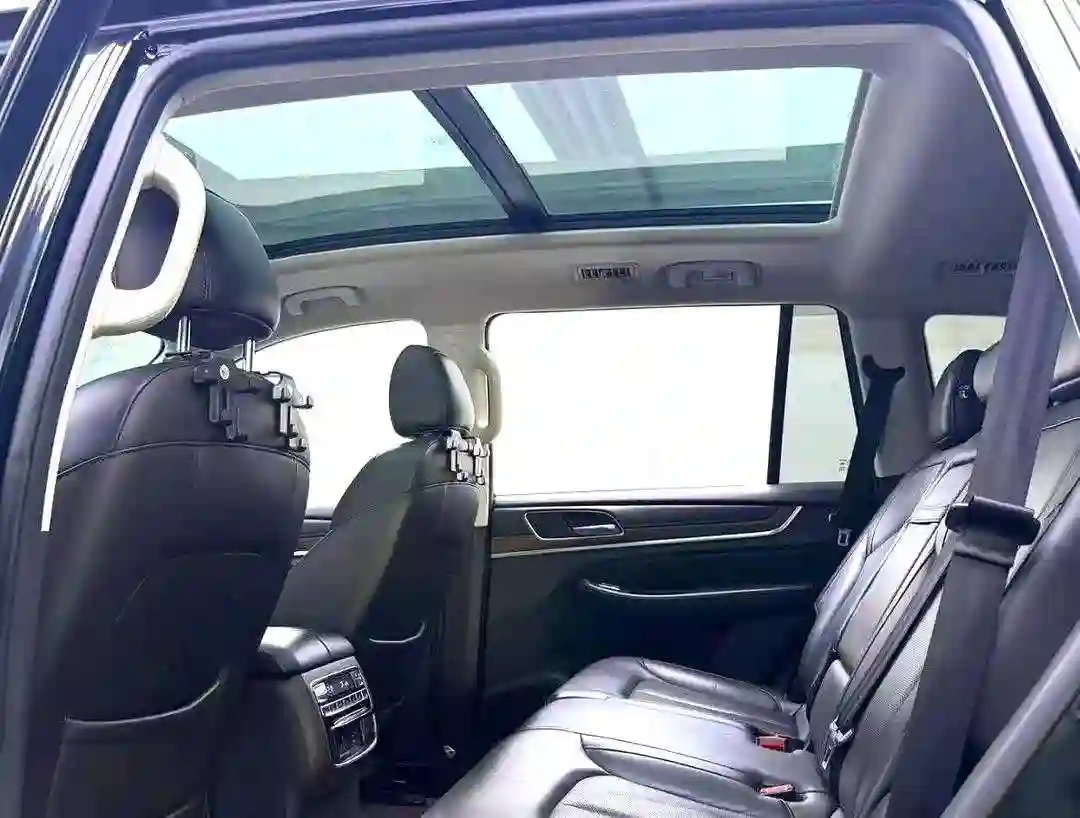 Roewe RX5 II 2018 — миниатюра 4