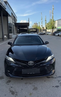 Toyota Camry 2019