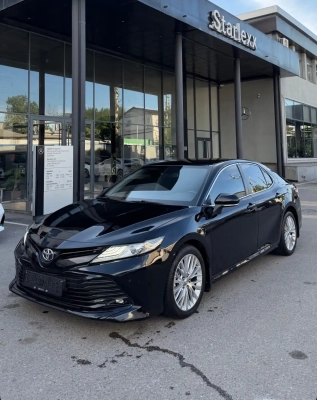 Toyota Camry 2019