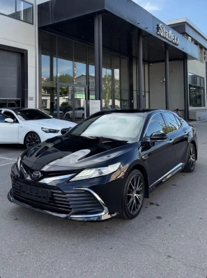 Toyota Camry 2019