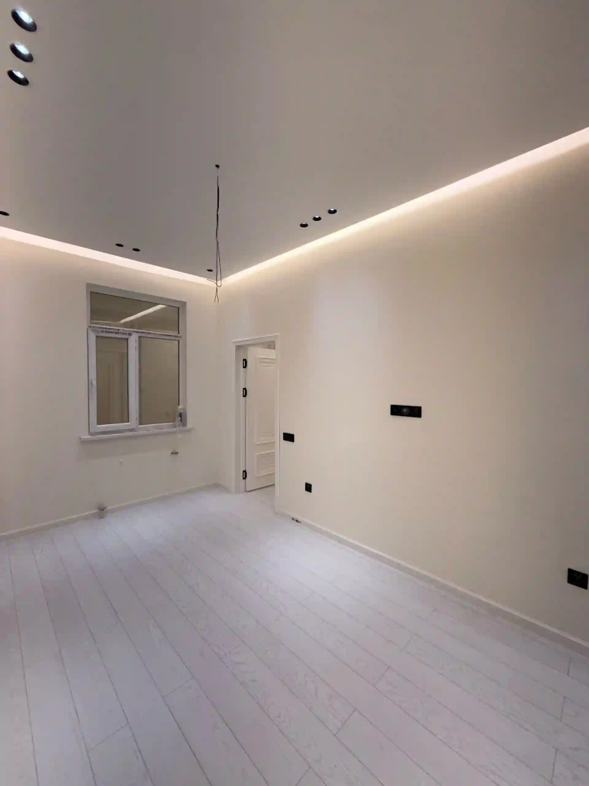 3-к квартира, 11 этаж, 94 м², И. Сомони, Северный