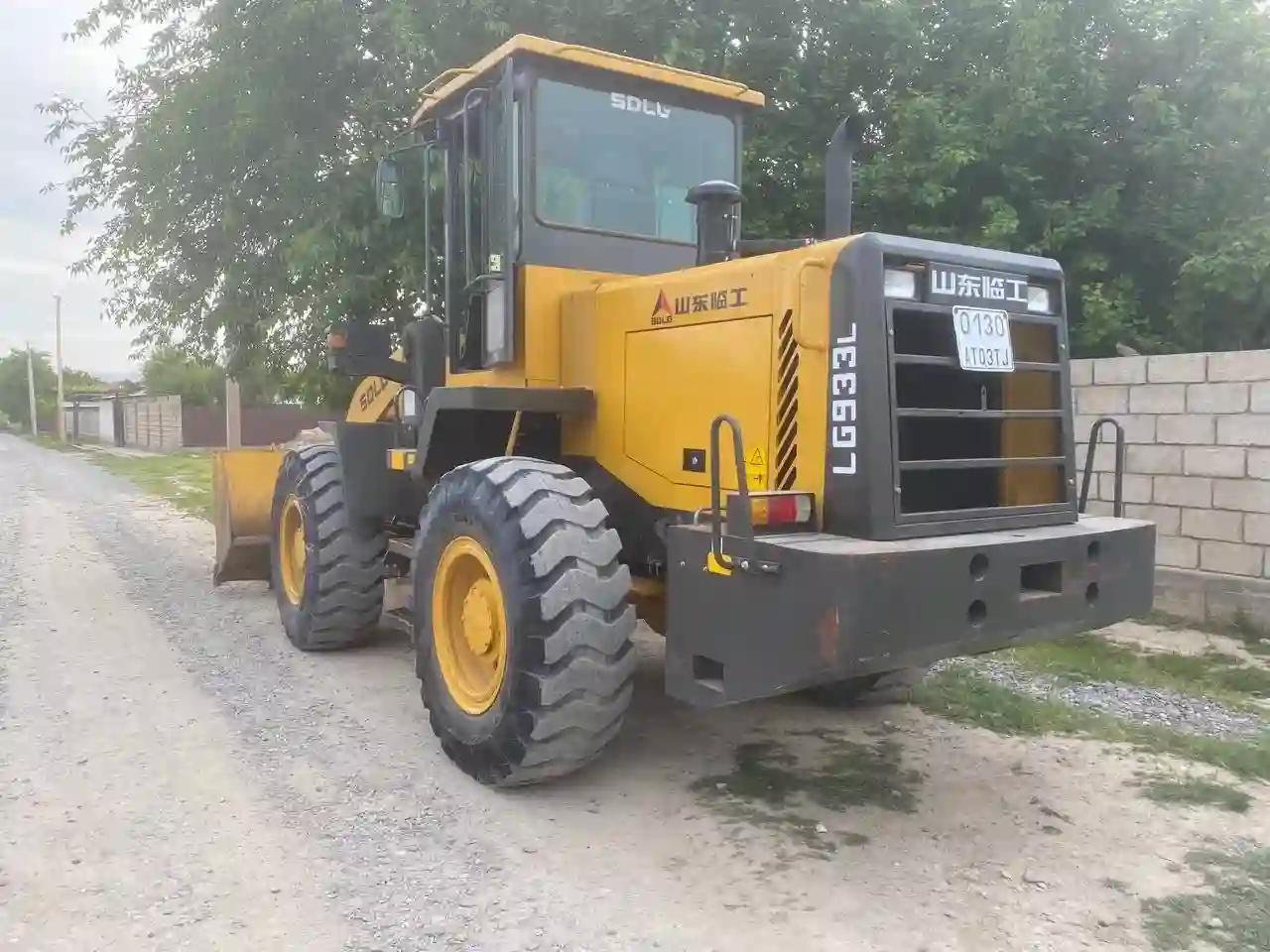 SDLG 933L