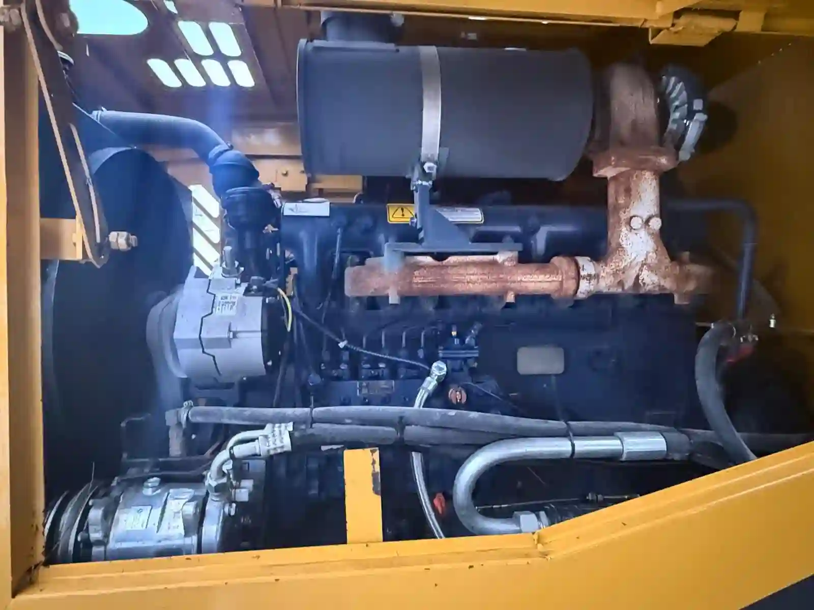 SDLG 933L