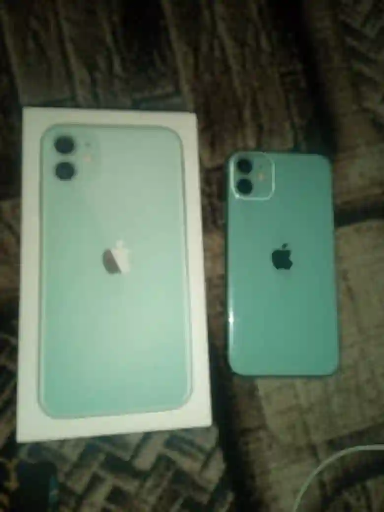 Apple IPhone 11 64 gb