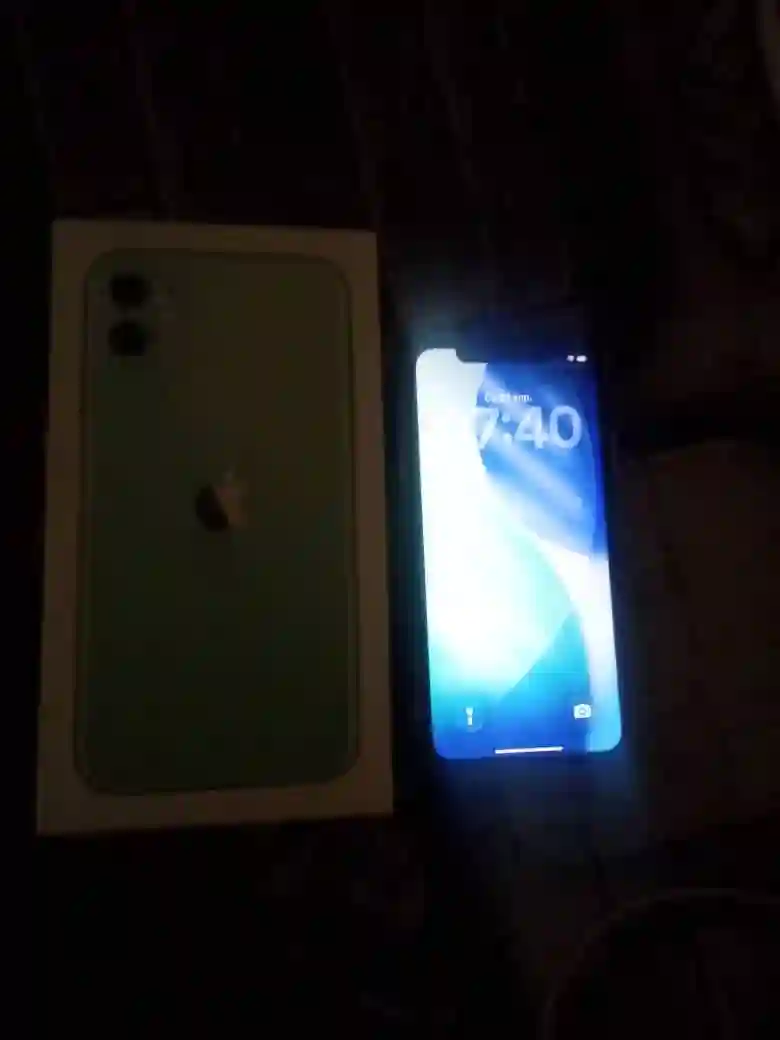 Apple IPhone 11 64 gb — миниатюра 2