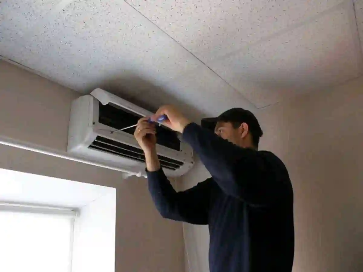 Установка кондиционер бо фармоиши Шумо.