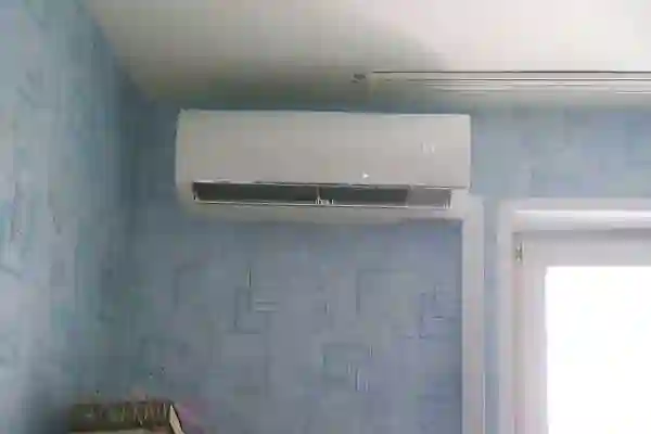 Установка кондиционер бо фармоиши Шумо.