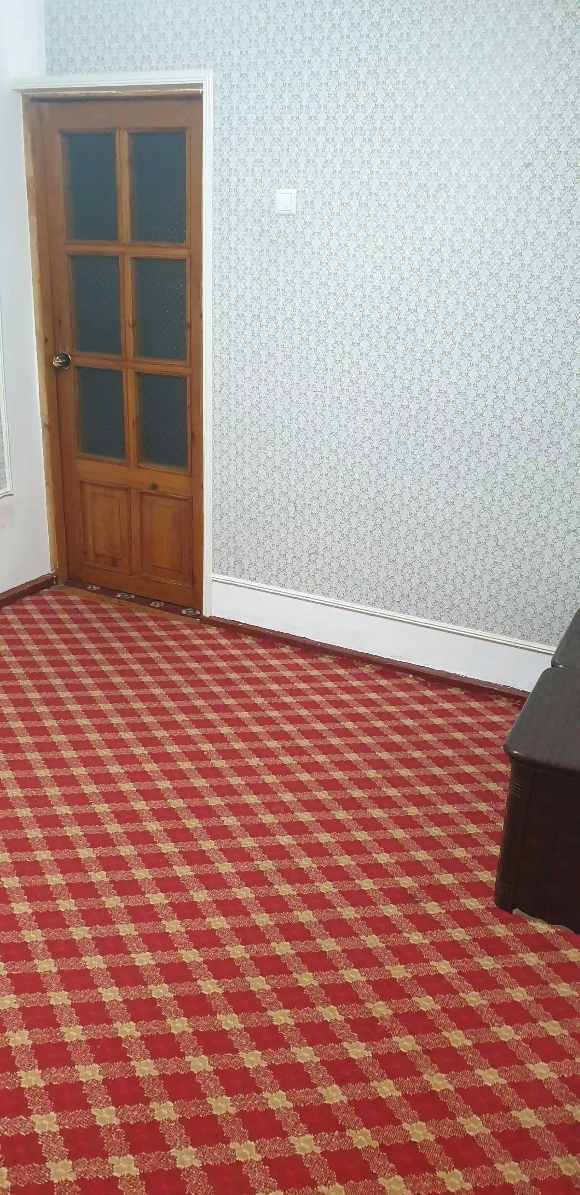 Хона дар маркази шаҳри Душанбе (ЦУМ)